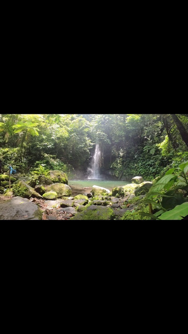 Slow, peaceful days🖤
Literally, kame lang ang tao😅 we went on a Friday morning (around 10am) usually daw hapon pa ang dating ng mga locals at turista.
📍Malabsay falls