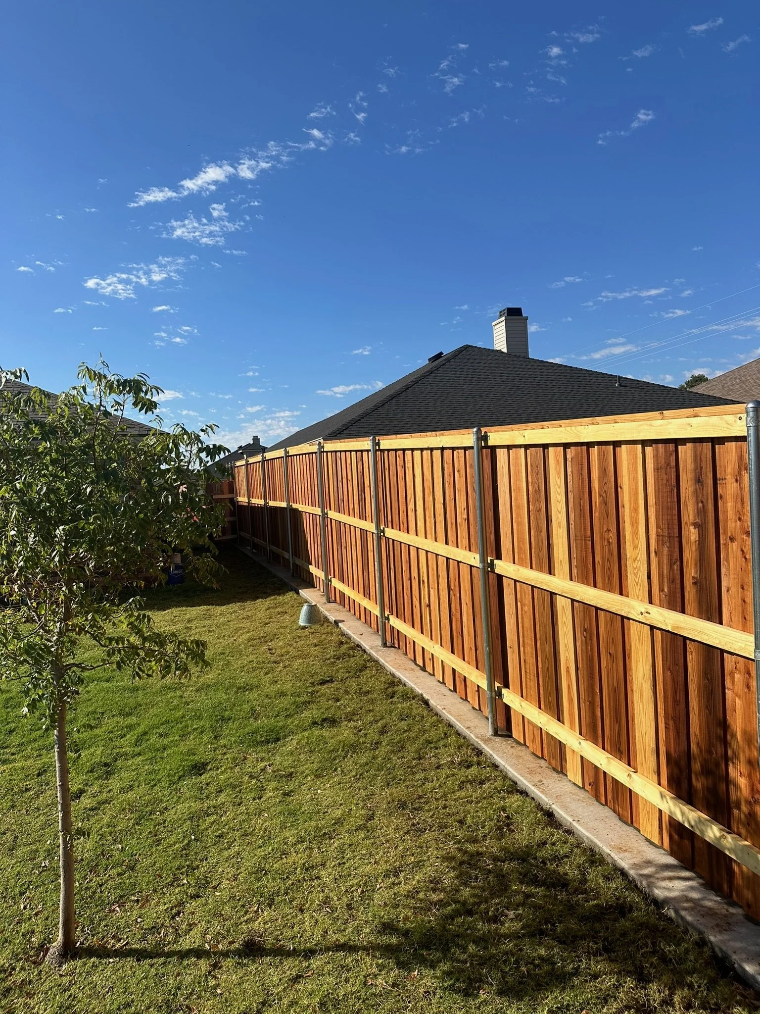 Why Fence Staining Matters in Lubbock’s Dry Climate