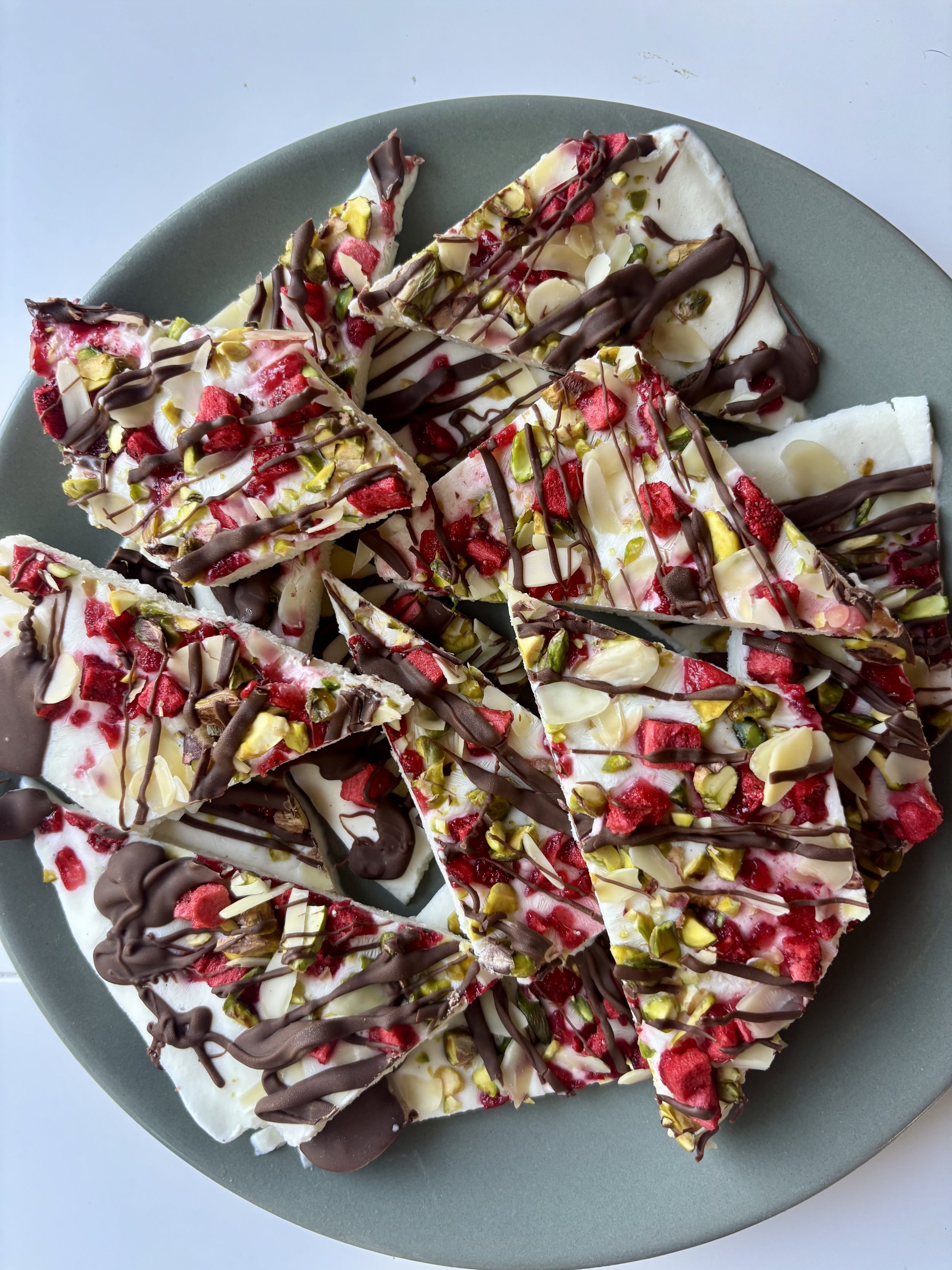 Choc, strawberry and pistachio yogurt bark