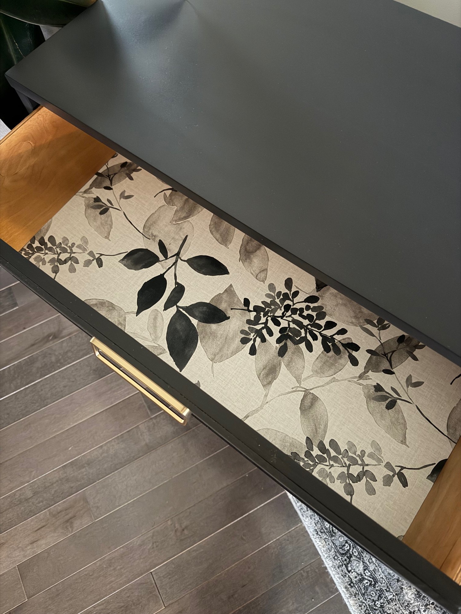 black + white floral drawer liner