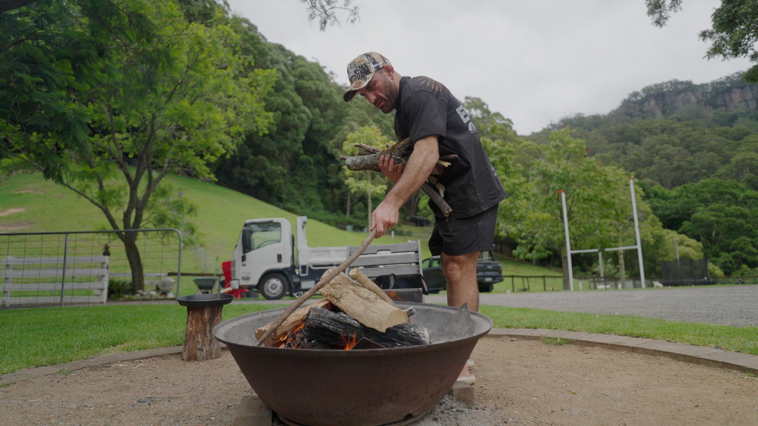 alex-volkanovski-on-the-farm-cooking