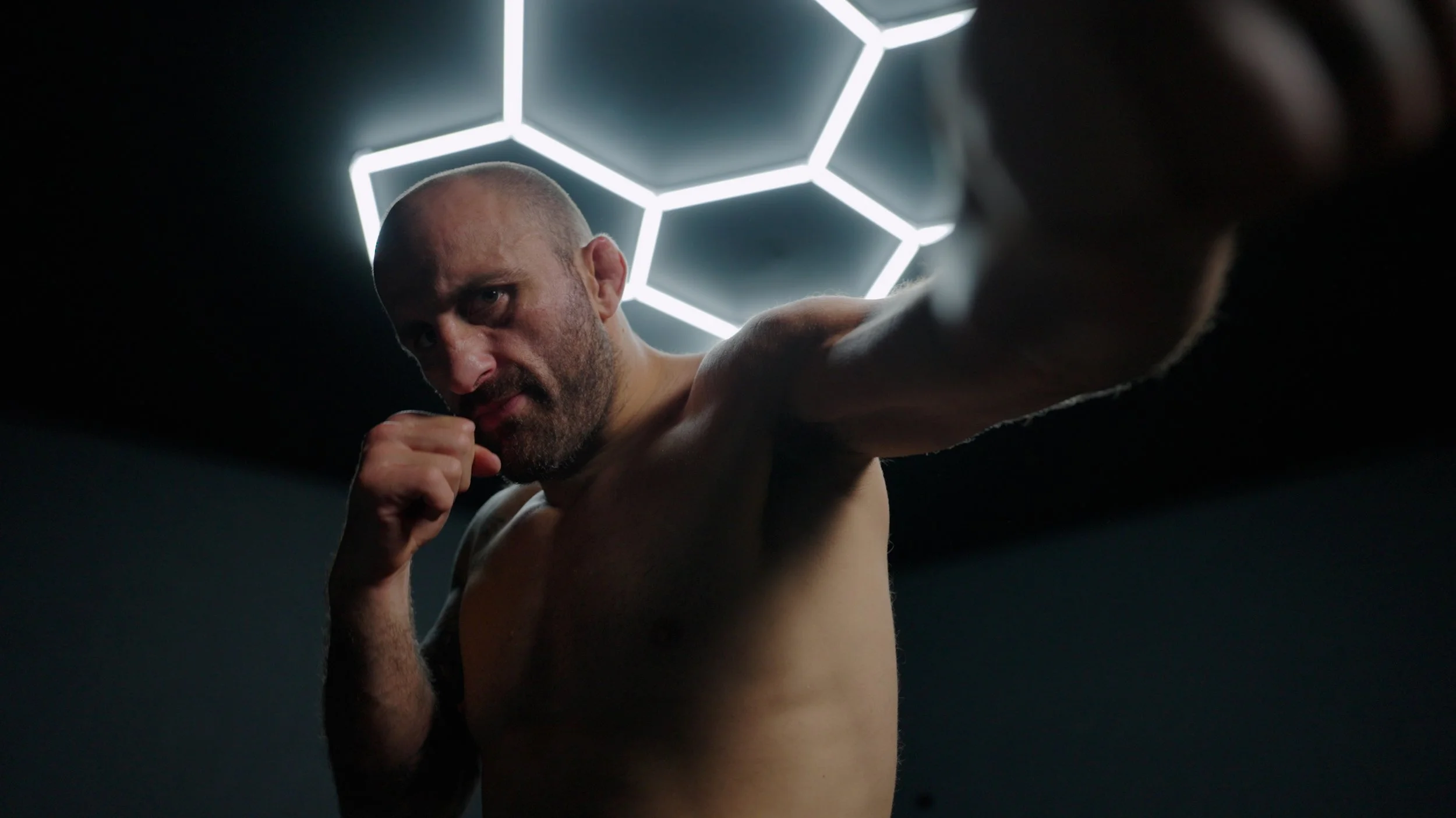 alex-volkanovski-cinematic-UFC-belt