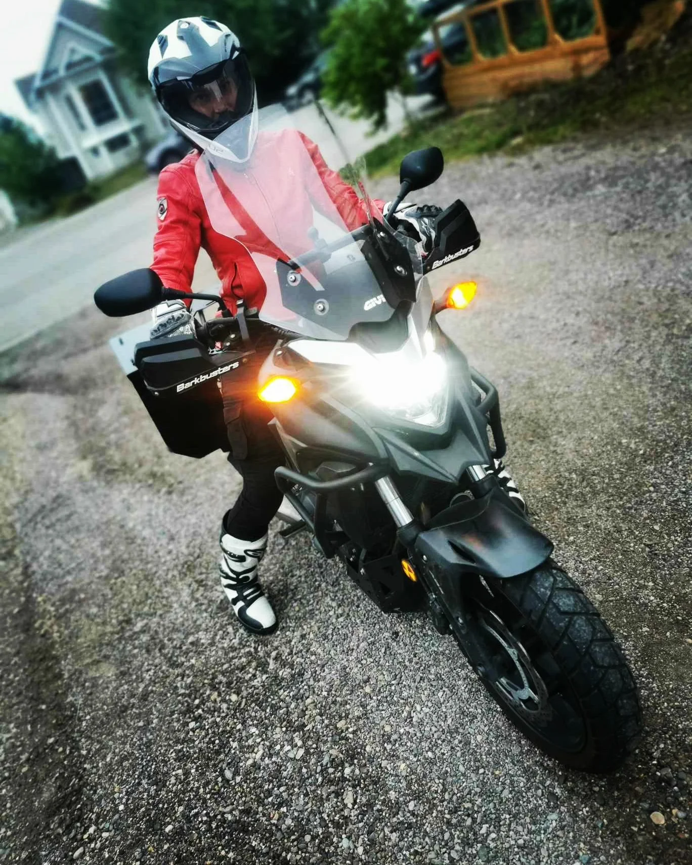 Went for a motorcycle ride today and my 'new' (used) size medium motorcycle pants I bought to replace my too-small (also size medium) motorcycle pants now make me feel like sausage being restrained by casing. Yes, bodies fluctuate. But I also know I'