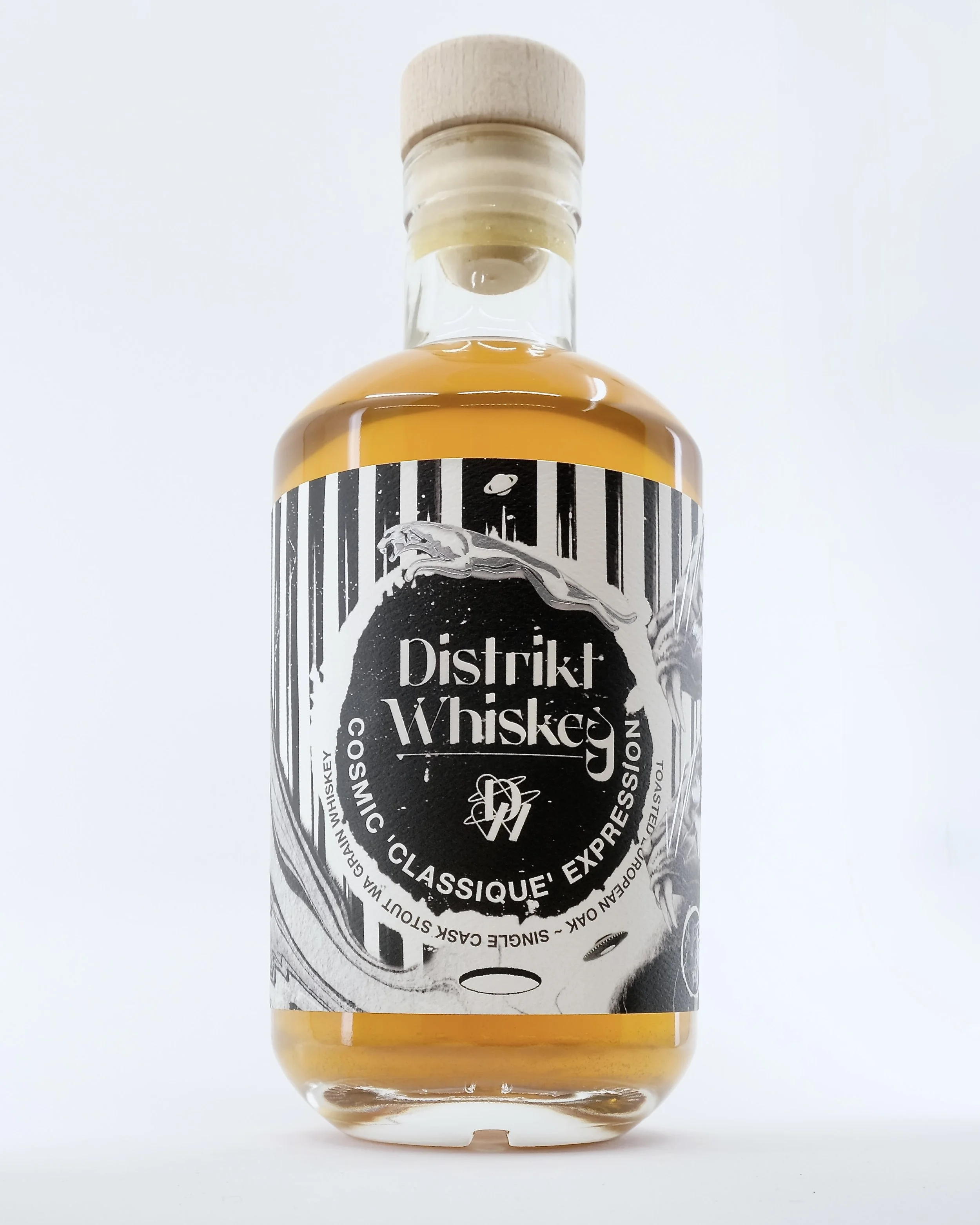 Custom product labels printed in Australia including wine and sprit bottle labels, packaging labels and durable adhesive solutions for retail and FMCG brands.