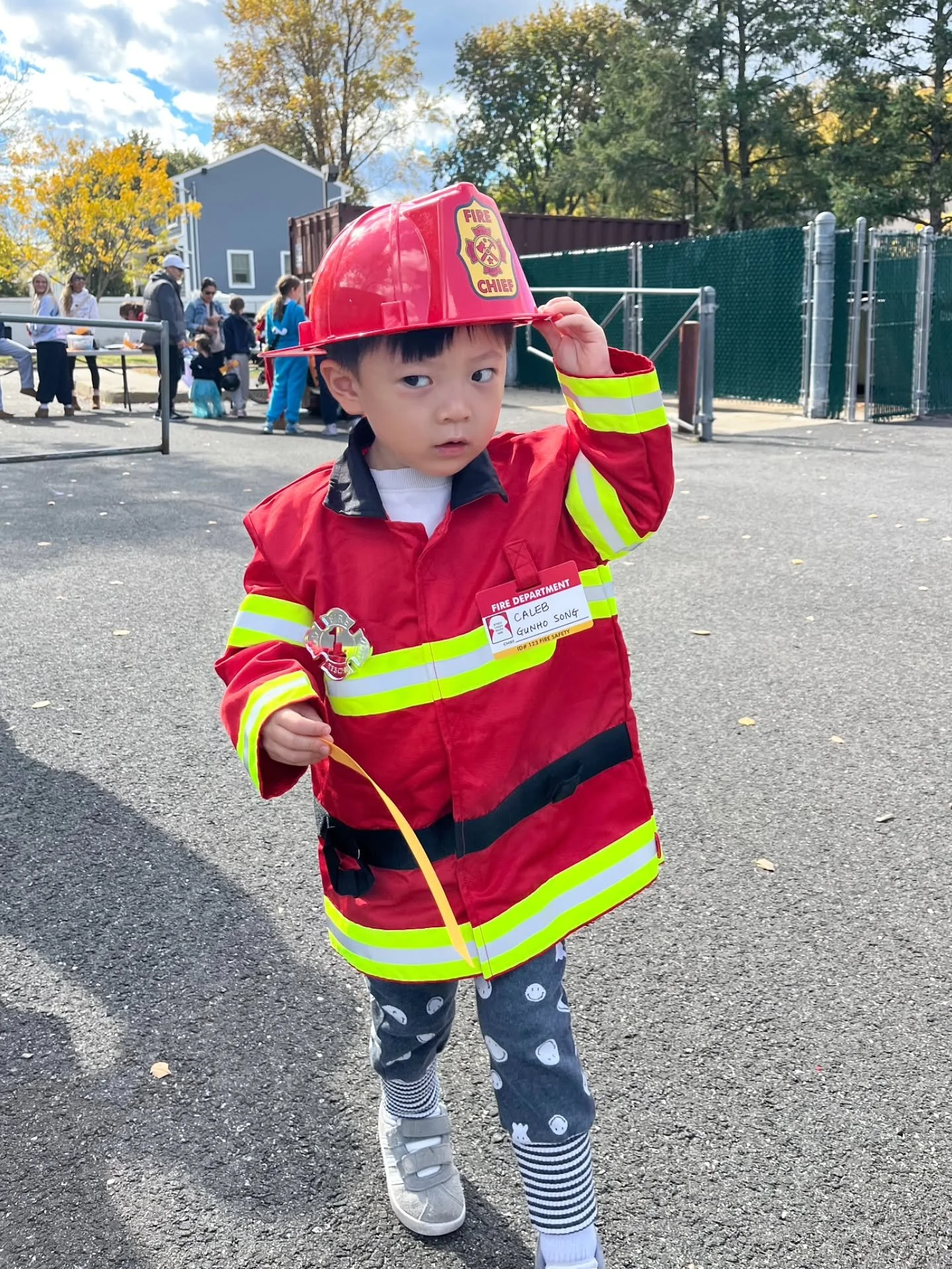 Out and about at the Ridge Ranch Elementary Trunk-or-Treat with my little “Fire Chief” 😅 and my amazing wife! We had a great time collecting treats, chatting with residents, and even running into our Mayor Chris DiPiazza and our future A