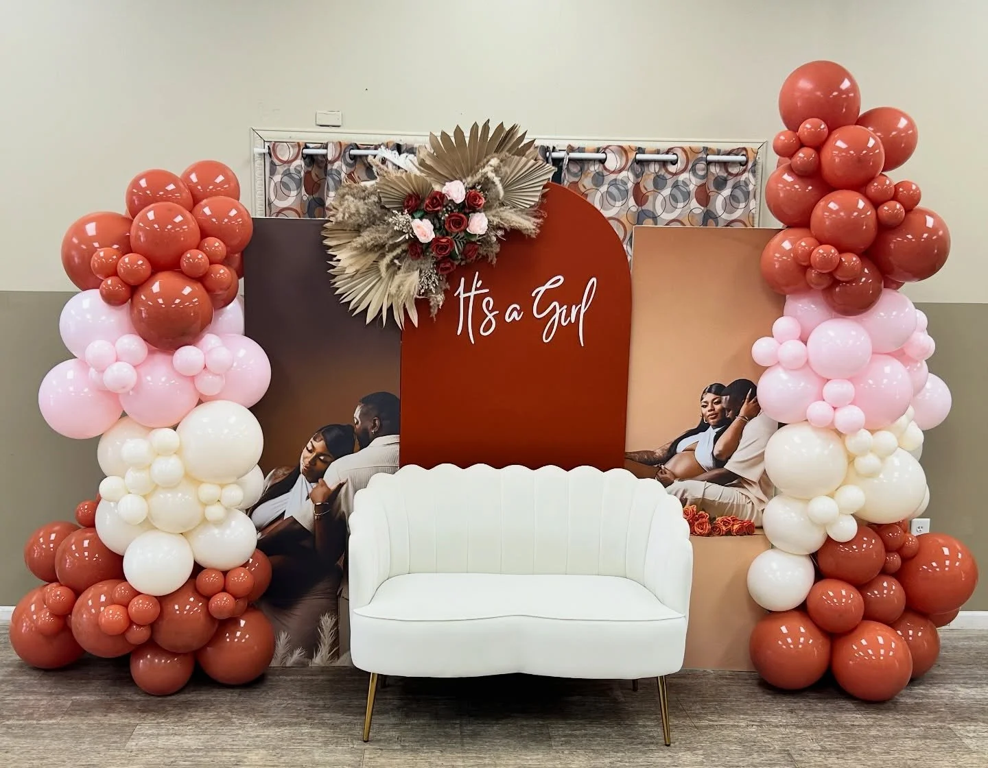 A full baby shower setup, styled from start to finish 🍂✨
Every detail came together to create a warm, boho fall moment that felt just right 🤎

From the backdrop to the tables, this space was designed to feel inviting, cozy, and photo-ready from eve