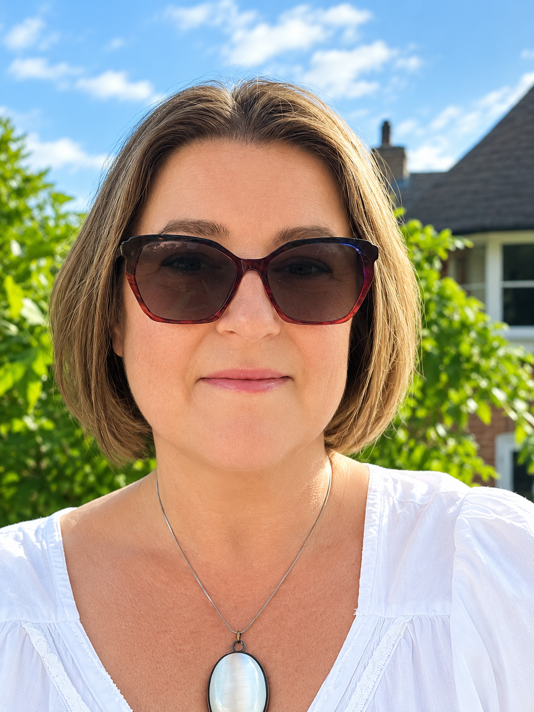 Photo of Victoria, outside on a sunny day