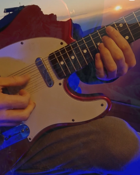 Building my first virtual instrument using a Fender Telecaster, Mood MK2, and Empress Reverb. A deep dive into sampling techniques, movement, and creating guitar textures that feel alive.