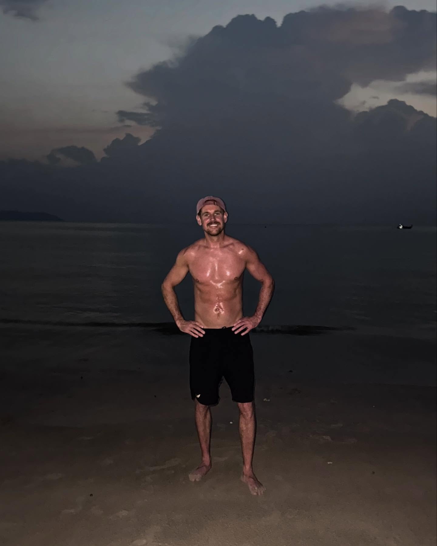 🤩 CONFIDENCE 🤩 

Wanna know one of the most common goals I hear from clients?

&ldquo;I just want to feel confident on holiday, top off, walking down the beach or chilling by the pool and not worry what anyone else thinks.&rdquo;

For some people, 