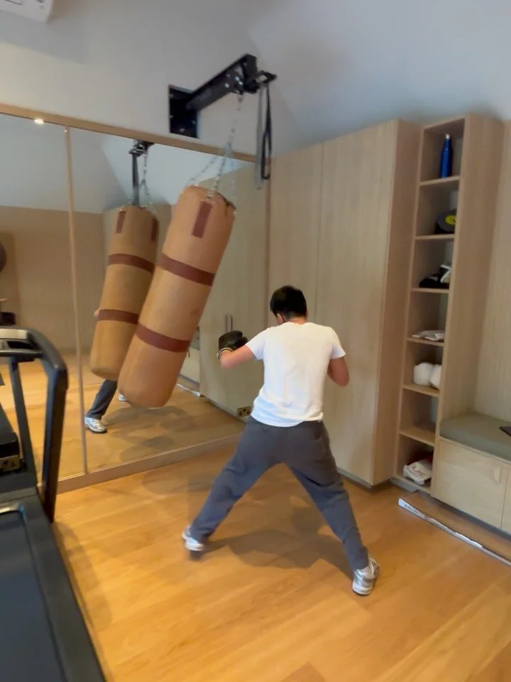 I get to train in some pretty cool home gyms! Not a bad job is it! 😉

This is another client&rsquo;s latest gym renovations they&rsquo;ve just finished.

Pretty sharp right?!

Kitted out thanks to @discoverparagon 

#HomeGym
#SurreyTrainer
#Berkshir