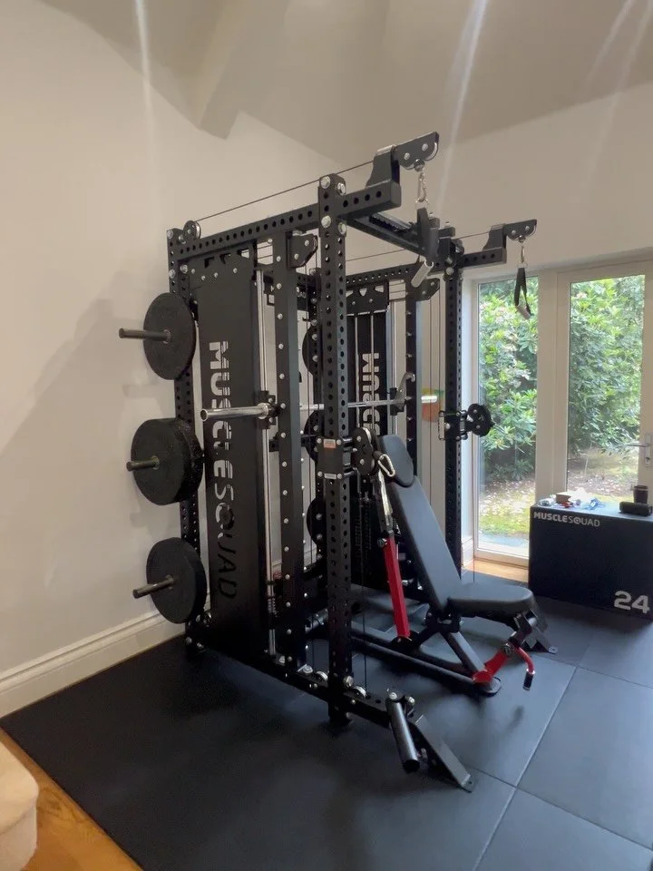 Showcasing another one of my clients&rsquo; incredible home gyms 💪🏼

I helped design and kit out this space using equipment from @musclesquaduk and it&rsquo;s safe to say both the client and trainer are very happy with the result.

A well-designed 