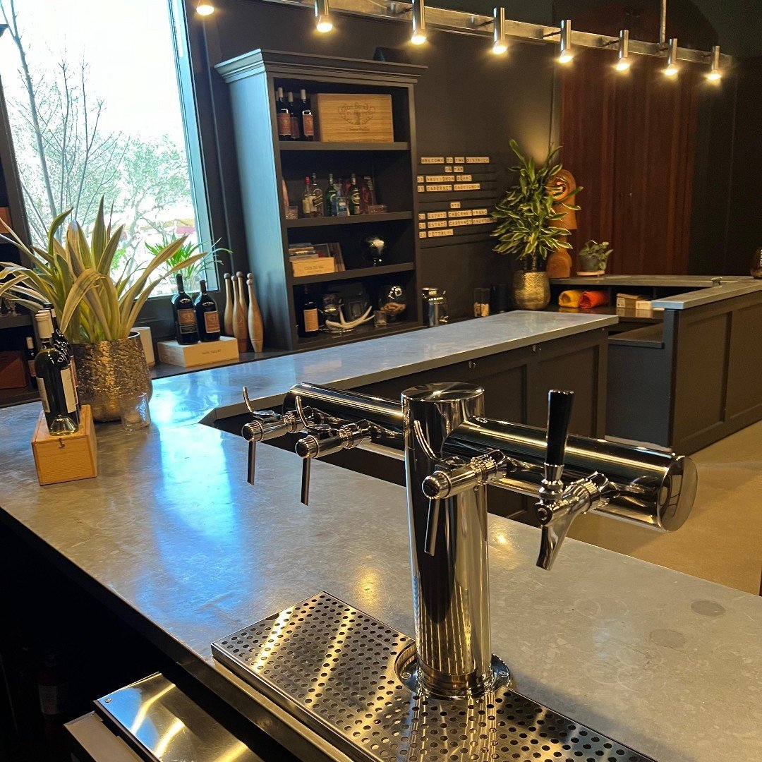 We love seeing tasting rooms embrace wine on tap like our partner&rsquo;s at @closduval, who will be wowing guests with the most sustainable (and guaranteed fresh) way to serve wine by-the-glass. We are excited to share some additional winery tasting