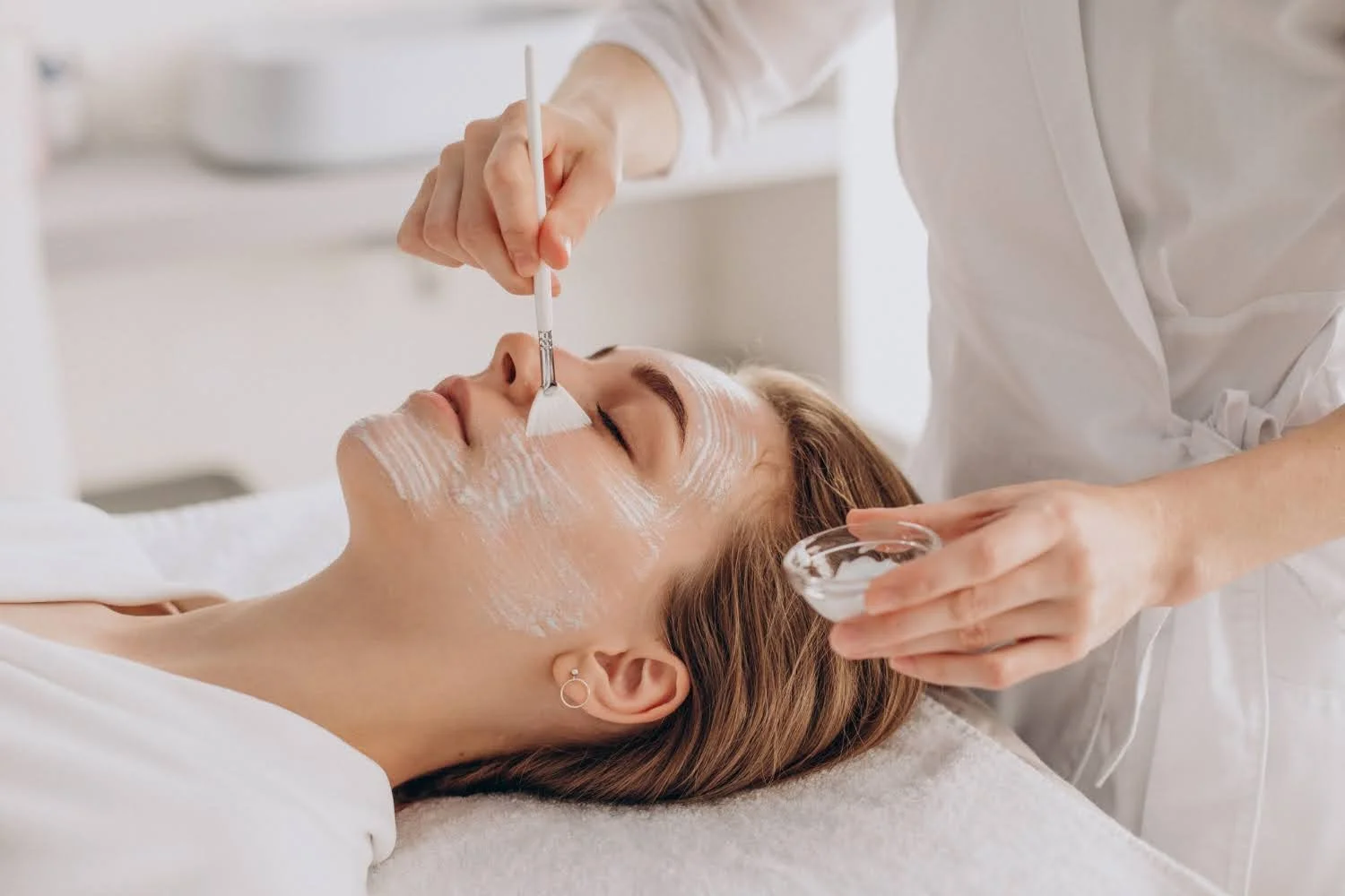 Where to Get a Good Facial in London (And What to Look Out For)