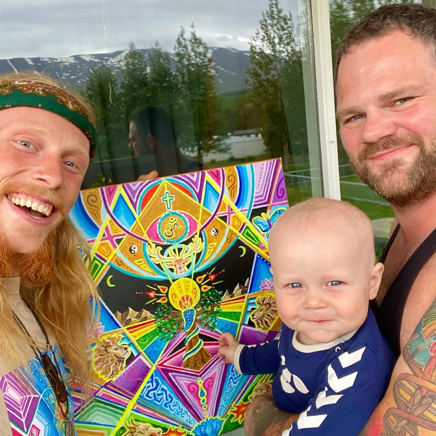 It was beautiful to recently meet with my friend and deliver to his family their new personalized custom made commission painting 
🎨🐲🪷🐍🦌🪽👑🩵

I couple of months ago J&oacute;n reached out to me after having seen some of my artwork on Facebook 