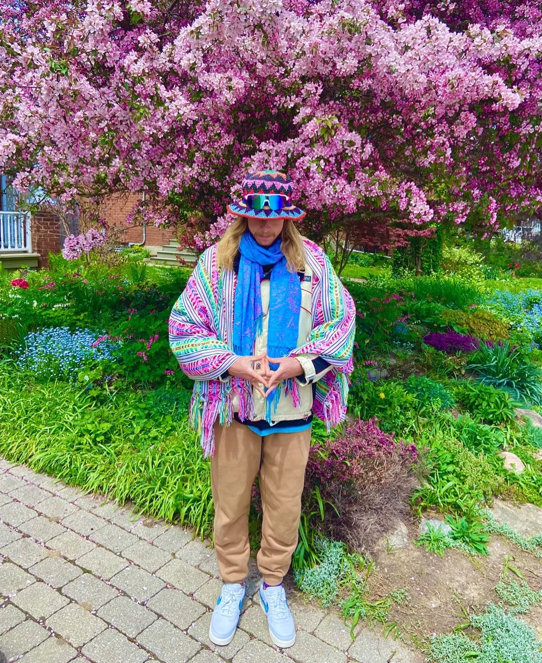 Big Love to all my fans and supporters
🙏🌈💛🌎🌿🧬🪽

Thank you for listening to the music, for coming to the events, for buying paintings, for getting merch, for sharing with your community&hellip; 🔥❤️&zwj;🔥🦢🌺💖🙏

I love you. If you like the m