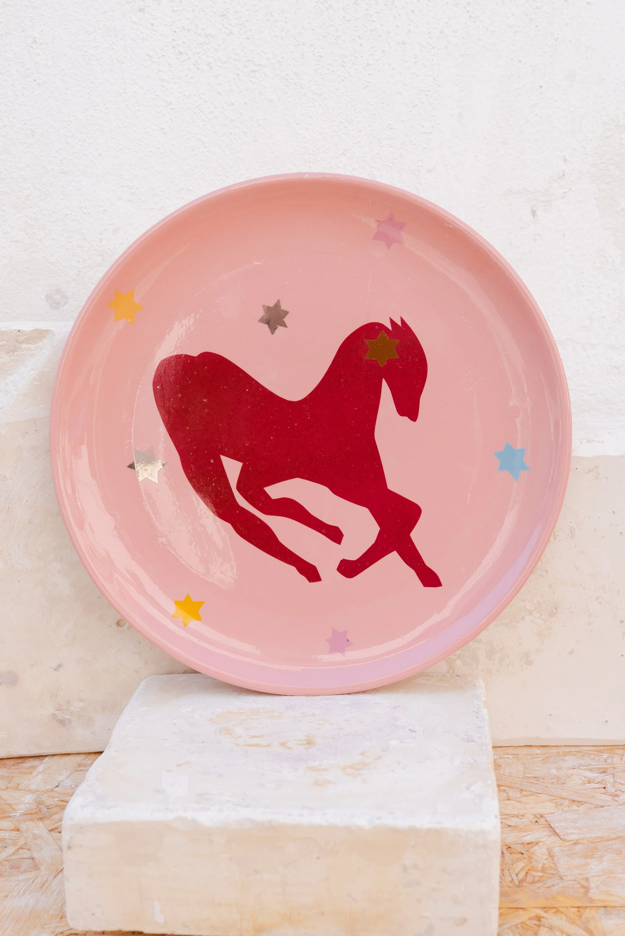 Tanier L | THE HORSES MAKE NOISE
