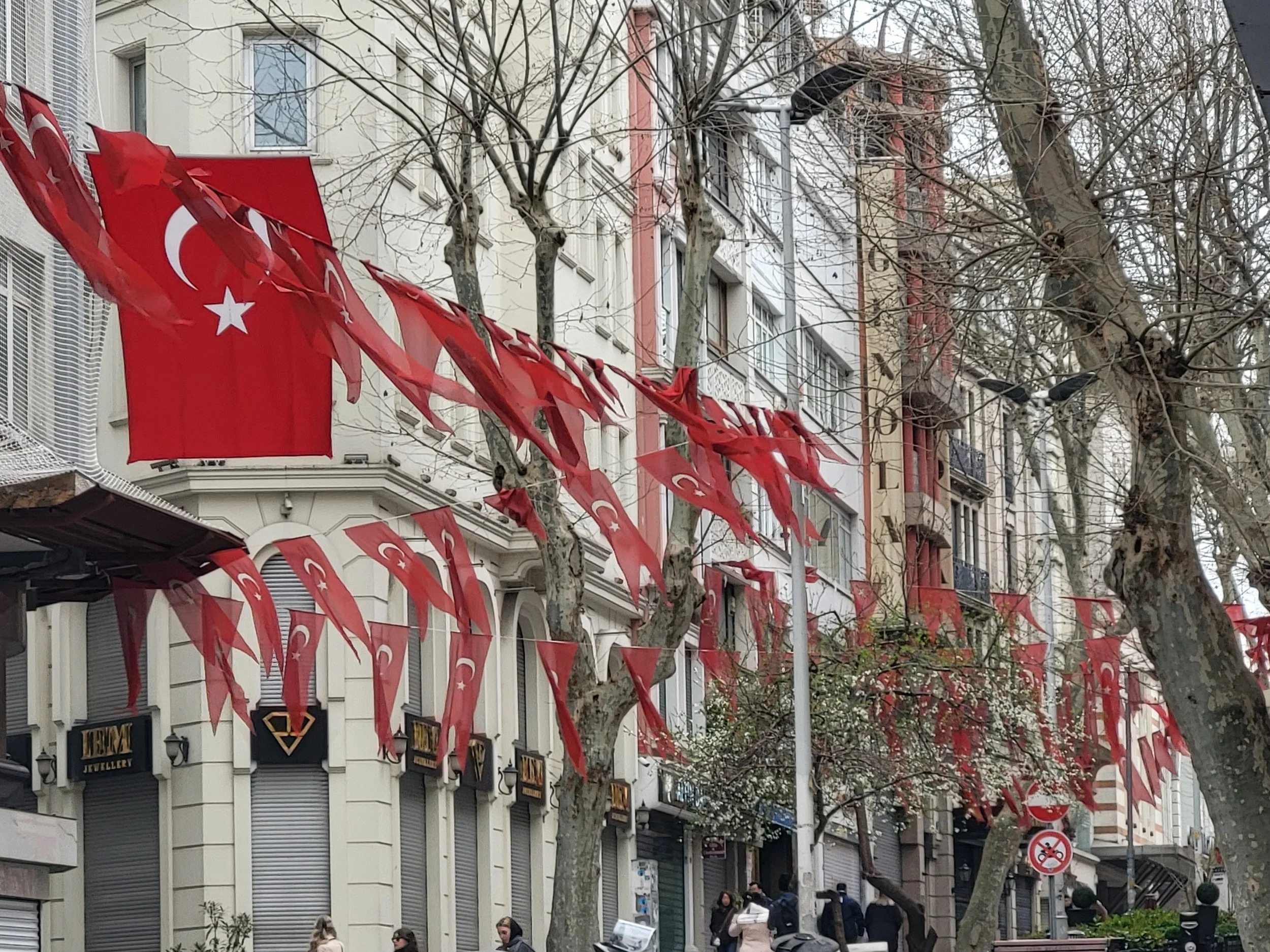 Neljä runoa Istanbulista