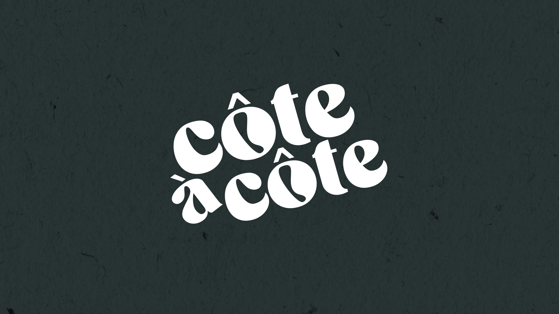 Côte à côte