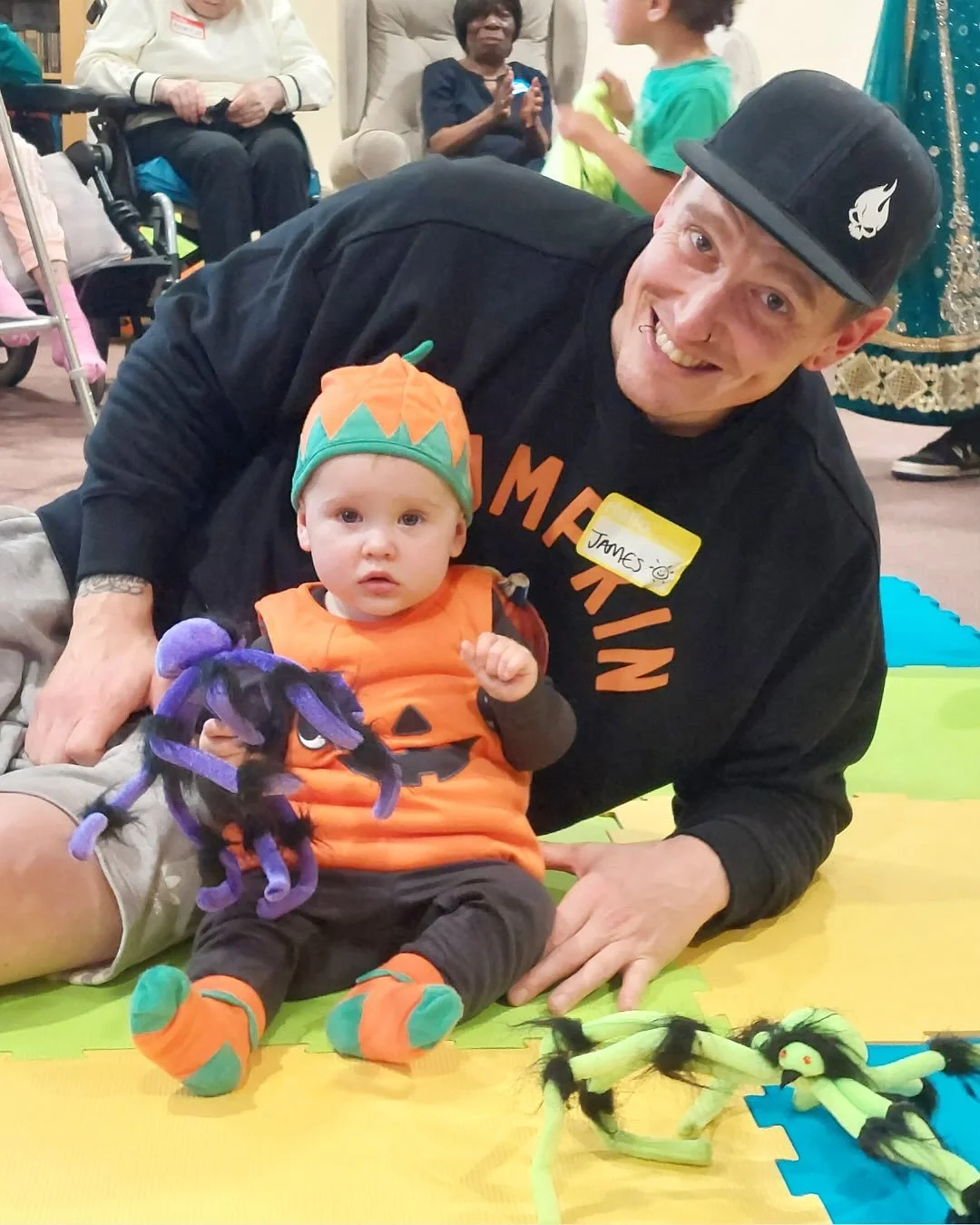 We’ll be the first to admit that our Halloween Songs & Smiles sessions have been more cute than
scary… 👻 
From Stockport to Southwark, the old, young and all those in between embraced their characters as witches, bats, skeletons an