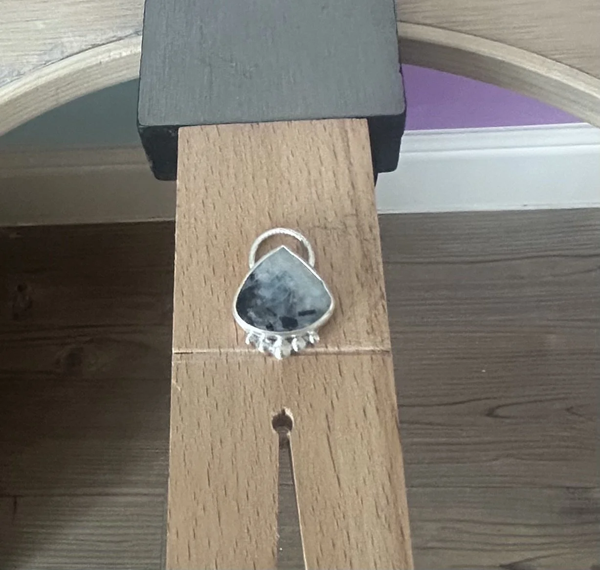 Stone setting with a personal touch - cabochon-set pendant, ring, or earrings