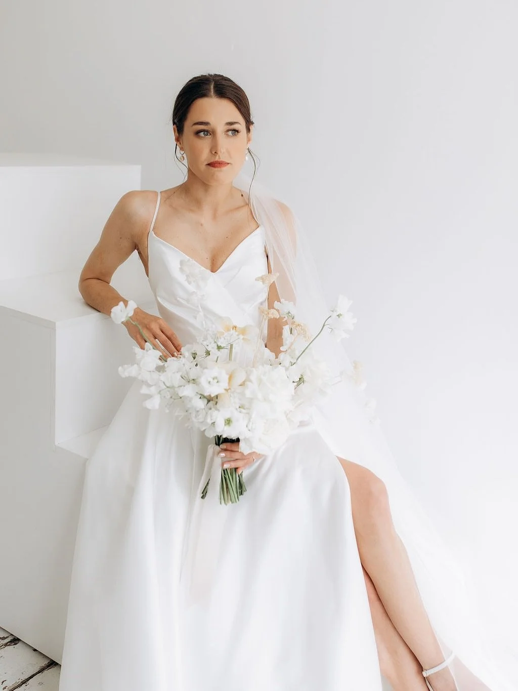 Līgava Anete 🤍

@anete_drauga 
Foto @lucijarosane 
Muah @evitanagle_skaistums 

#līgava #līgavasmeikaps #līgavasfrizūra #vizāžiste