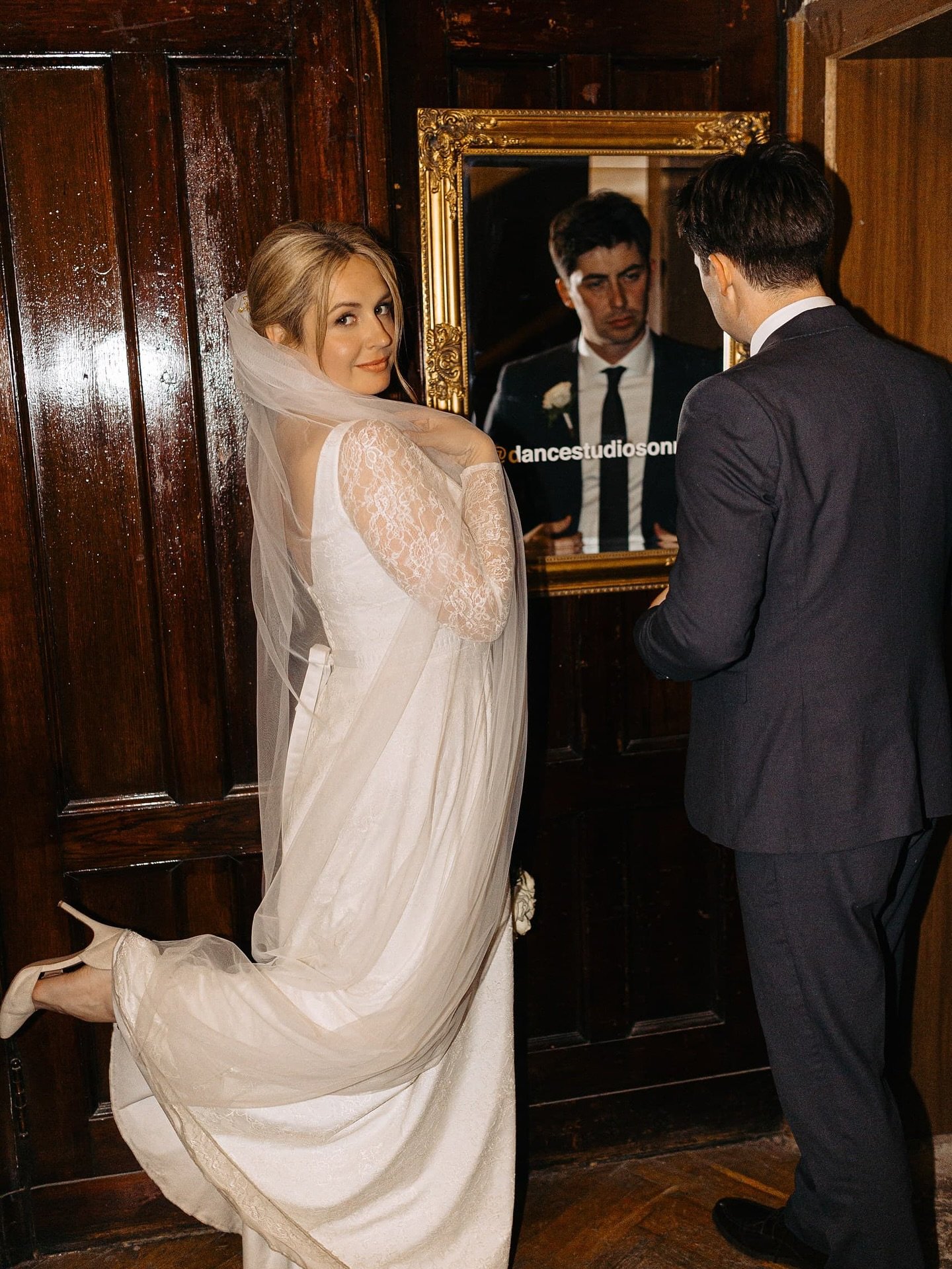 Līgava Ketija 🤍

@konfekte 
Foto @juris_ross 

#līgava #kāzurīts #skaistumdarbi