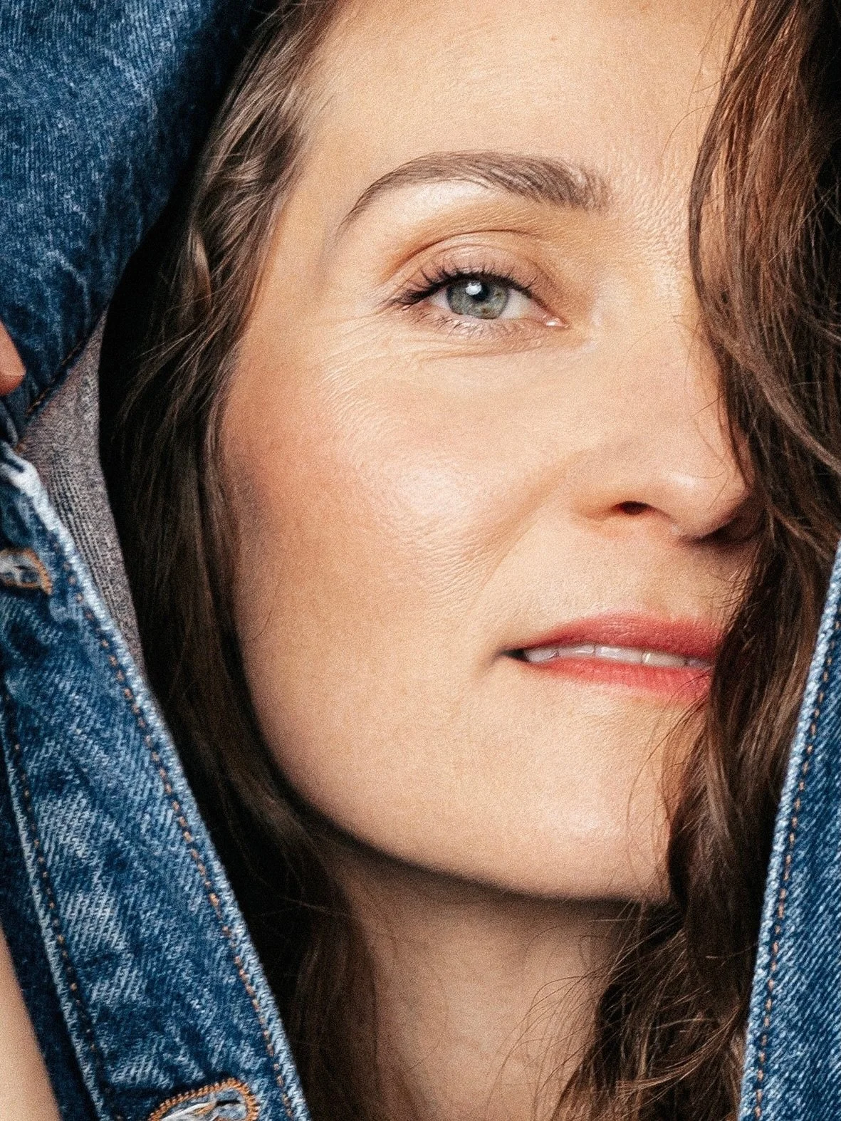 Saņēmu jautājumu: Vai tad krēmi un maskas nav labi? Priek&scaron; kam vajadzīgas vēl kādas papildus procedūras? 

Krēmi un maskas nedod tādu rezultātu.. ir svarīgi iedarboties dziļ&agrave;k. Krēmi ir tik tāda kā glazūra mūsu kūciņai :) (ķermenim)

Ād