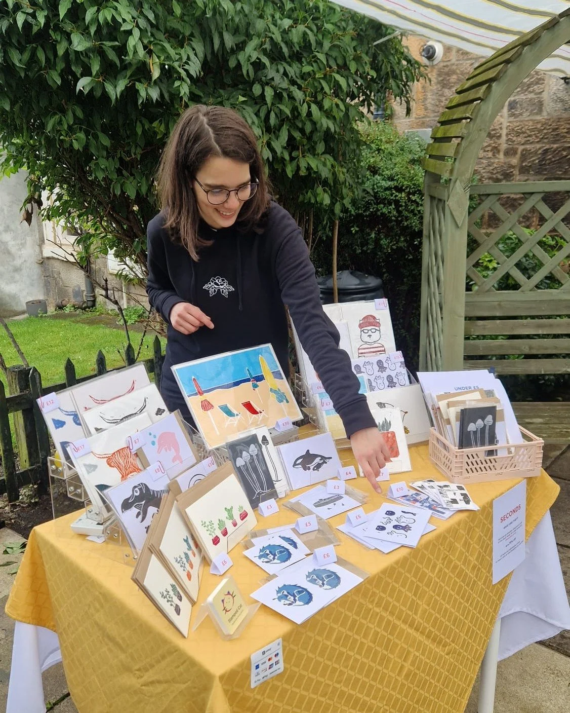 I'm happy to announce that I will be back at the @colonyofartists this month 🥳
I will be sharing a new garden with a new maker 😻
Come and see us at venue 54 on Carlyle place, I'll be in a dangerous place,  surrounded by some of my favourite artists