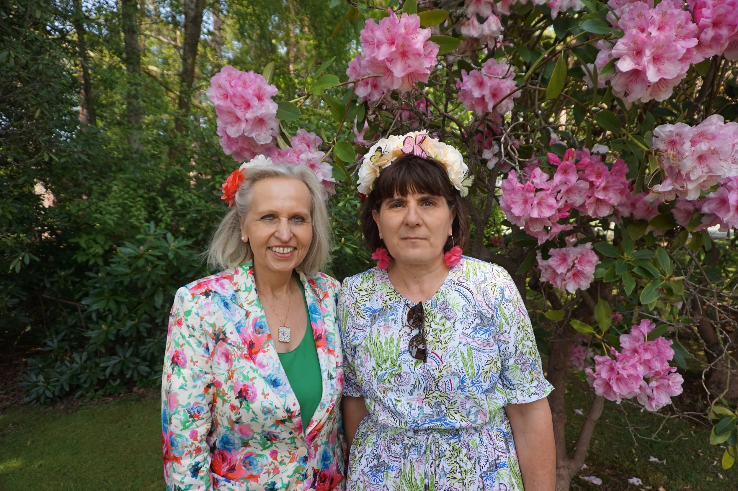 Blooming Generosity: A Floral Tribute to 90 Years 