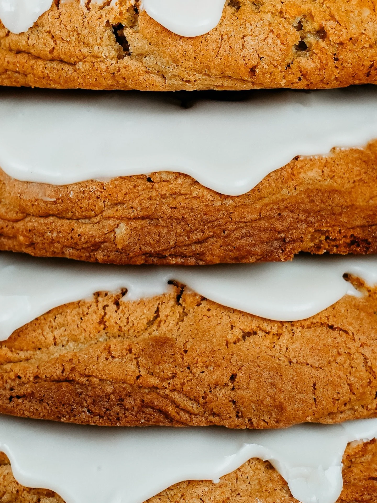 Resolution: eat more cookies 🍪 

Meet our Oatmeal Cookie drizzled in maple glaze 🤤

Available all January. You&rsquo;re welcome.