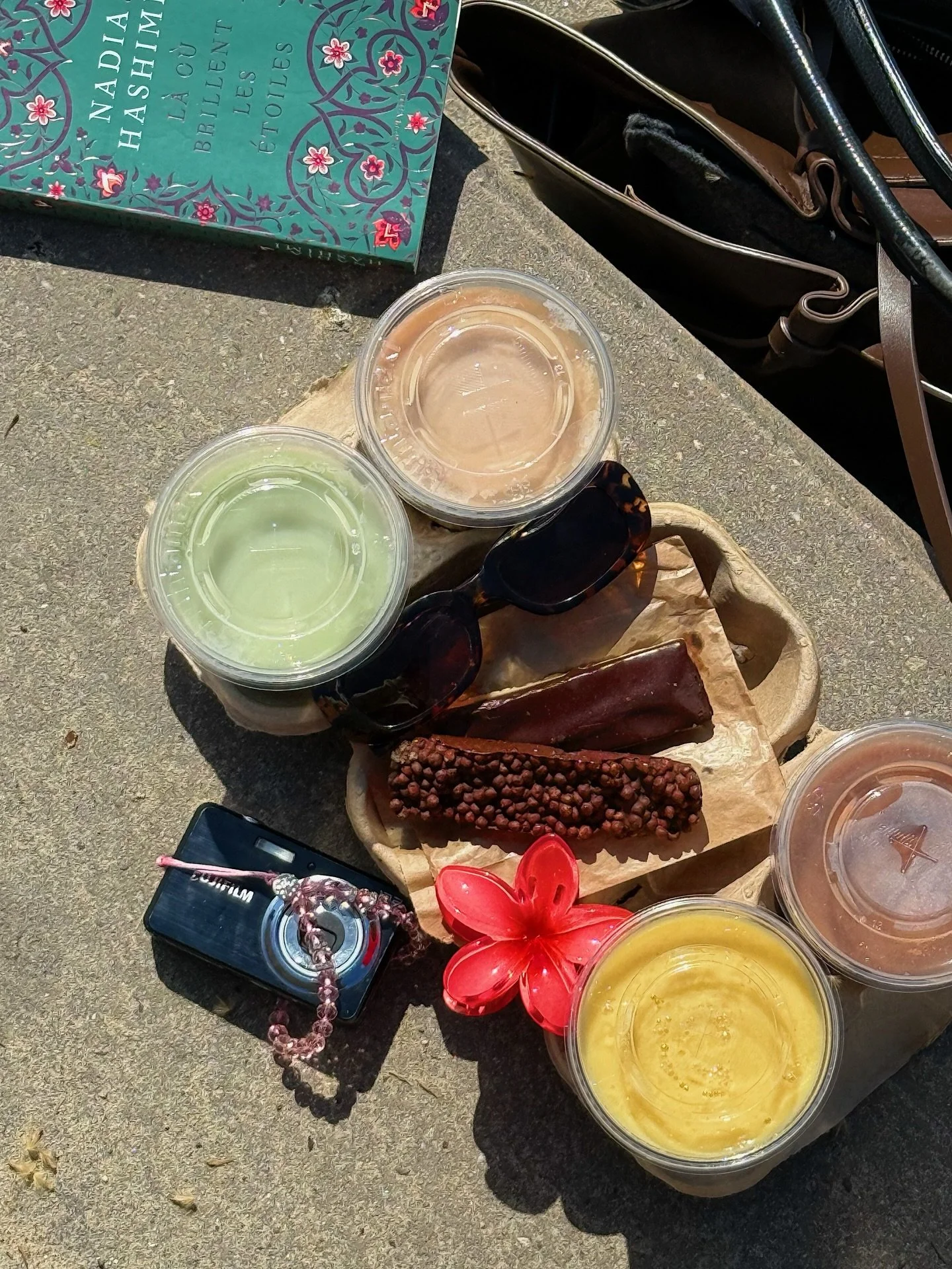 One smoothie a day keeps the doctor away 😏

La Kitchen est ouverte les matins :
- de 9h &agrave; 13h en semaine 
- de 9h30 &agrave; 13h30 le samedi 

Smoothie - latte - healthy - Strasbourg