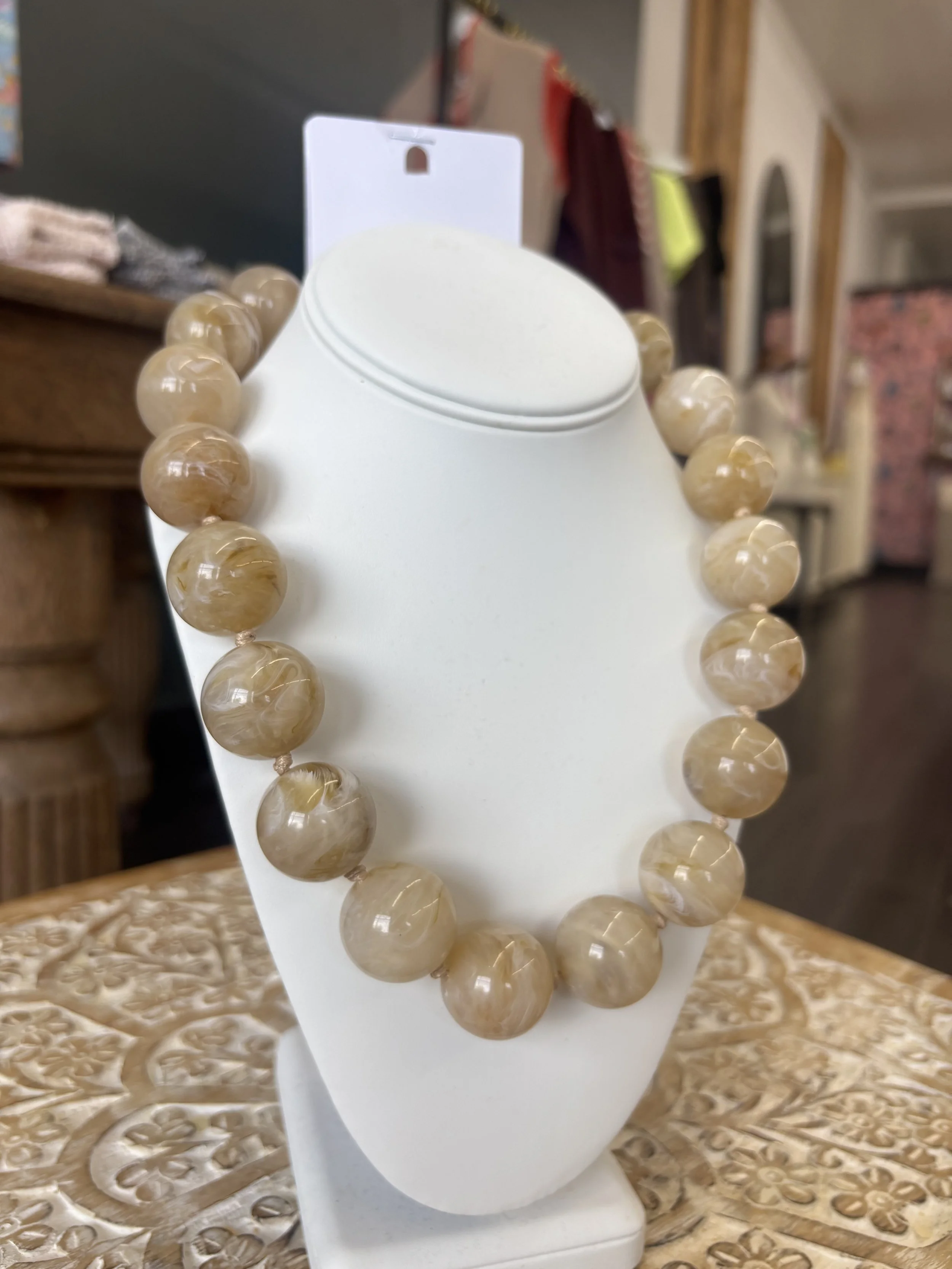 The Bubbly Brown Necklace