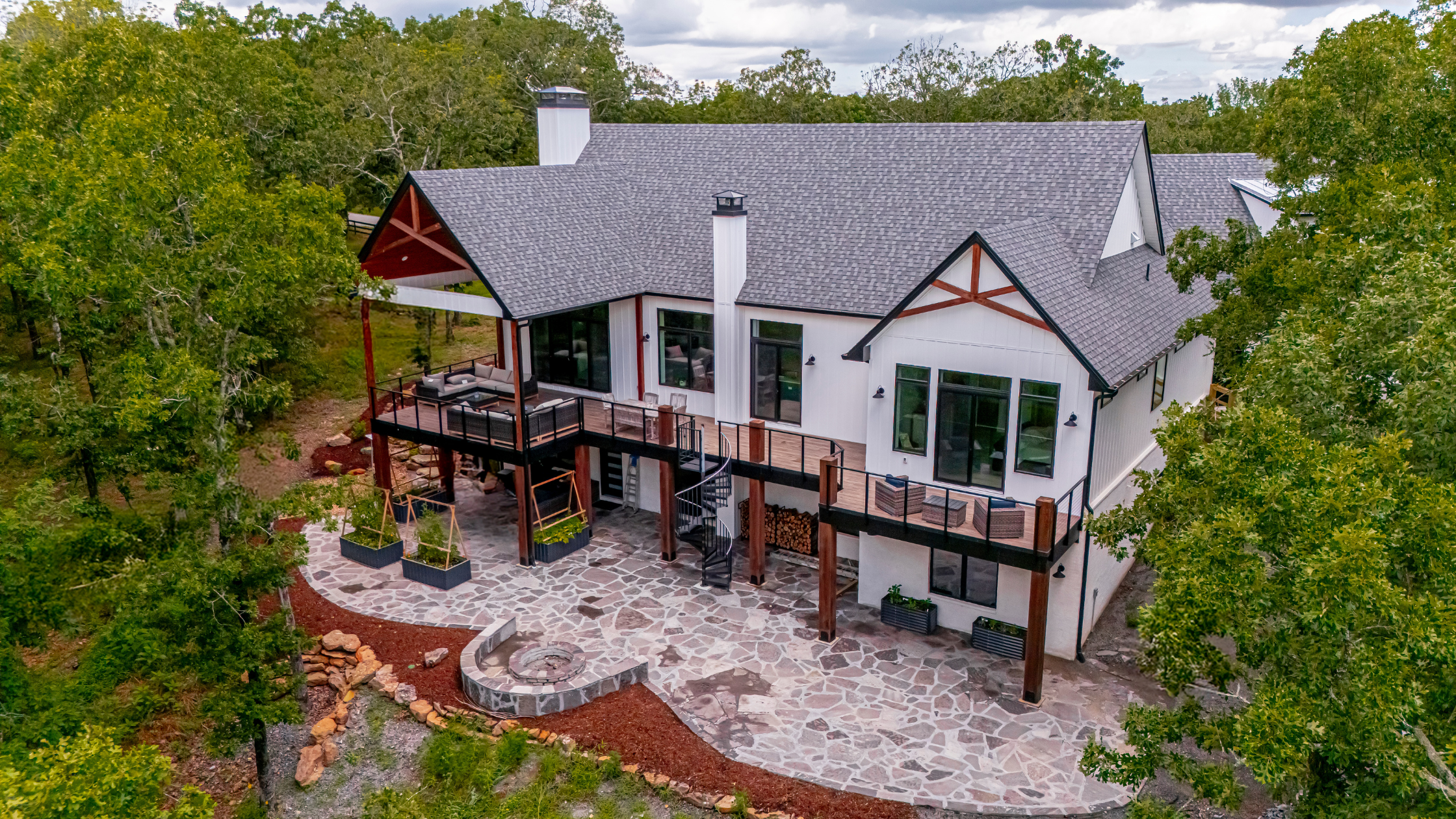 Custom Landscape Design.png
