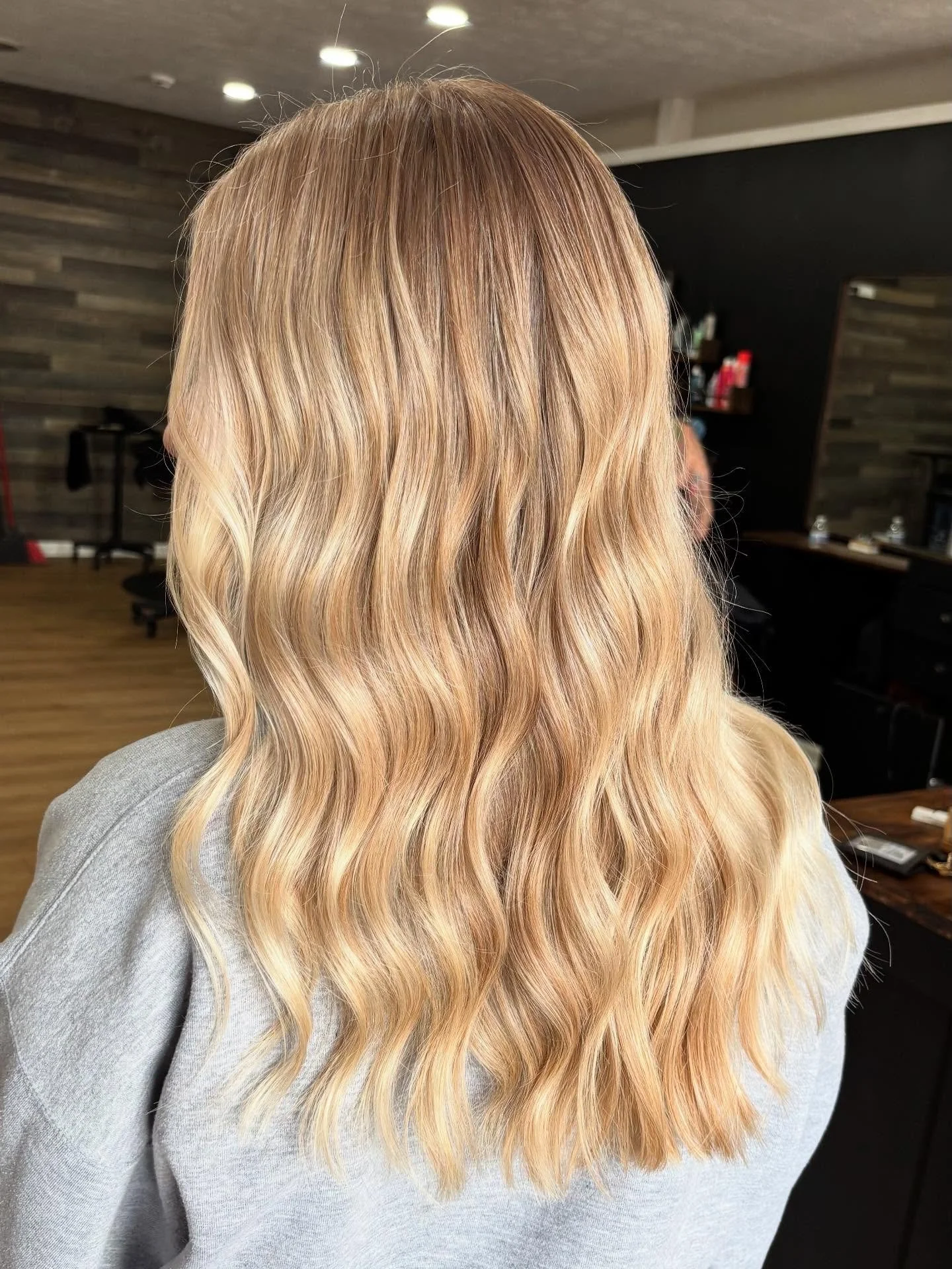 The ✨Highlight✨ of her life 🪞🪄 

Stylist @devonn_nicolee