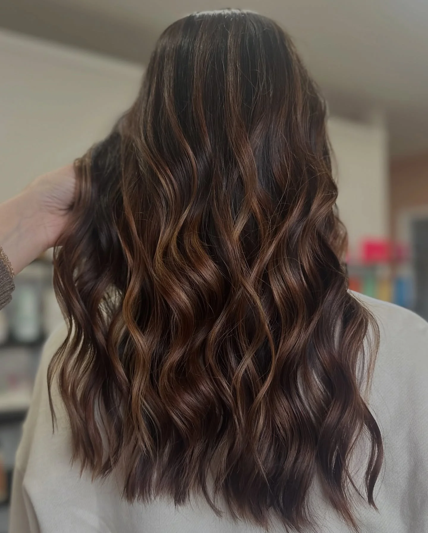 Glossed in honey 🍯

Stylist: @cosmetologist_baileydayblevins
