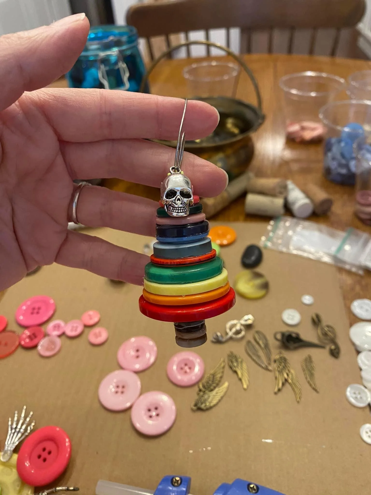 skull-button-tree-ornament.JPG
