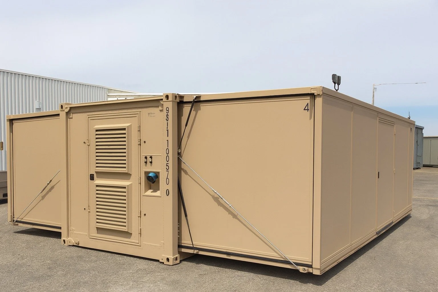 CK-E Hard Sided Tan 1.jpeg