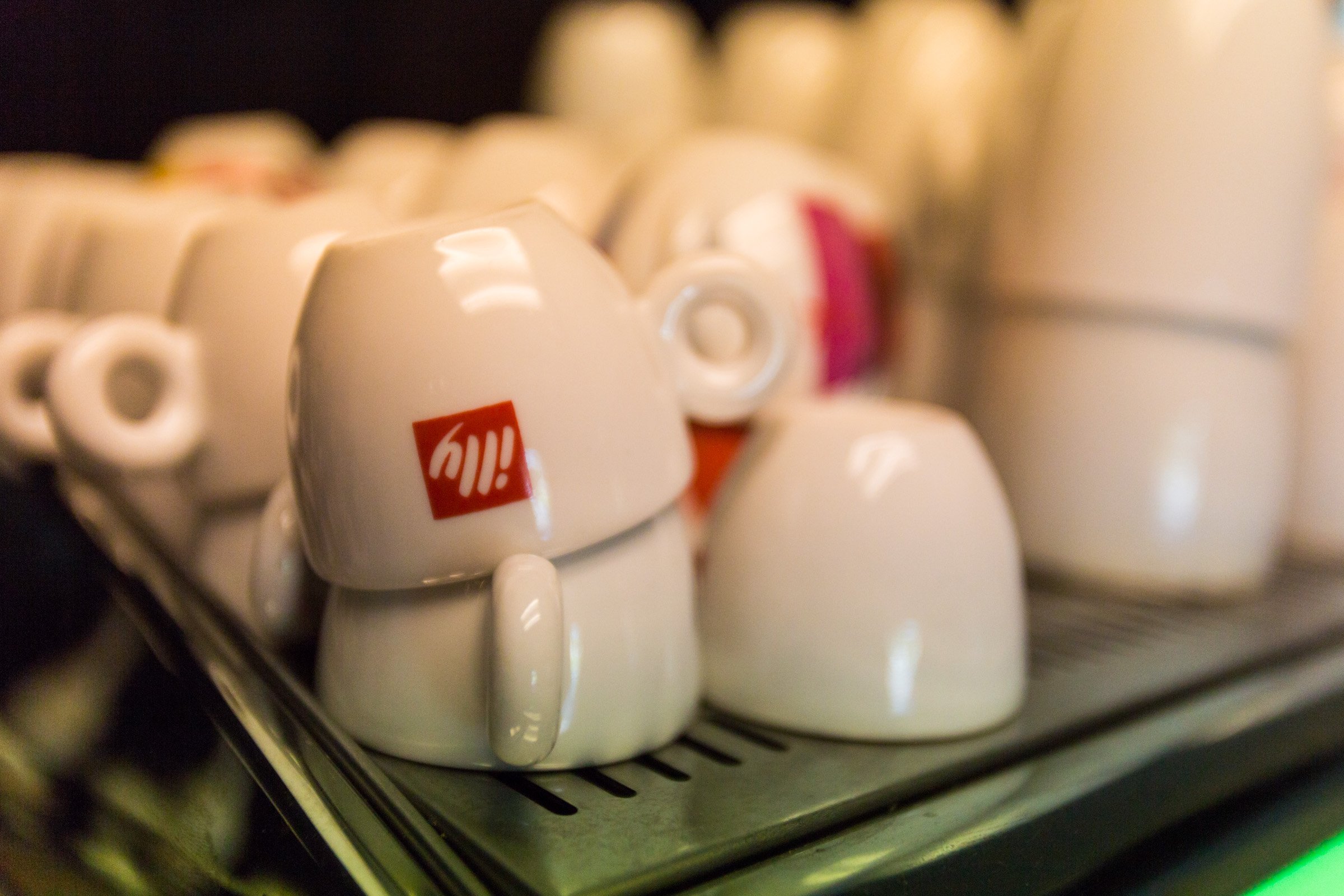illy-cups.jpg