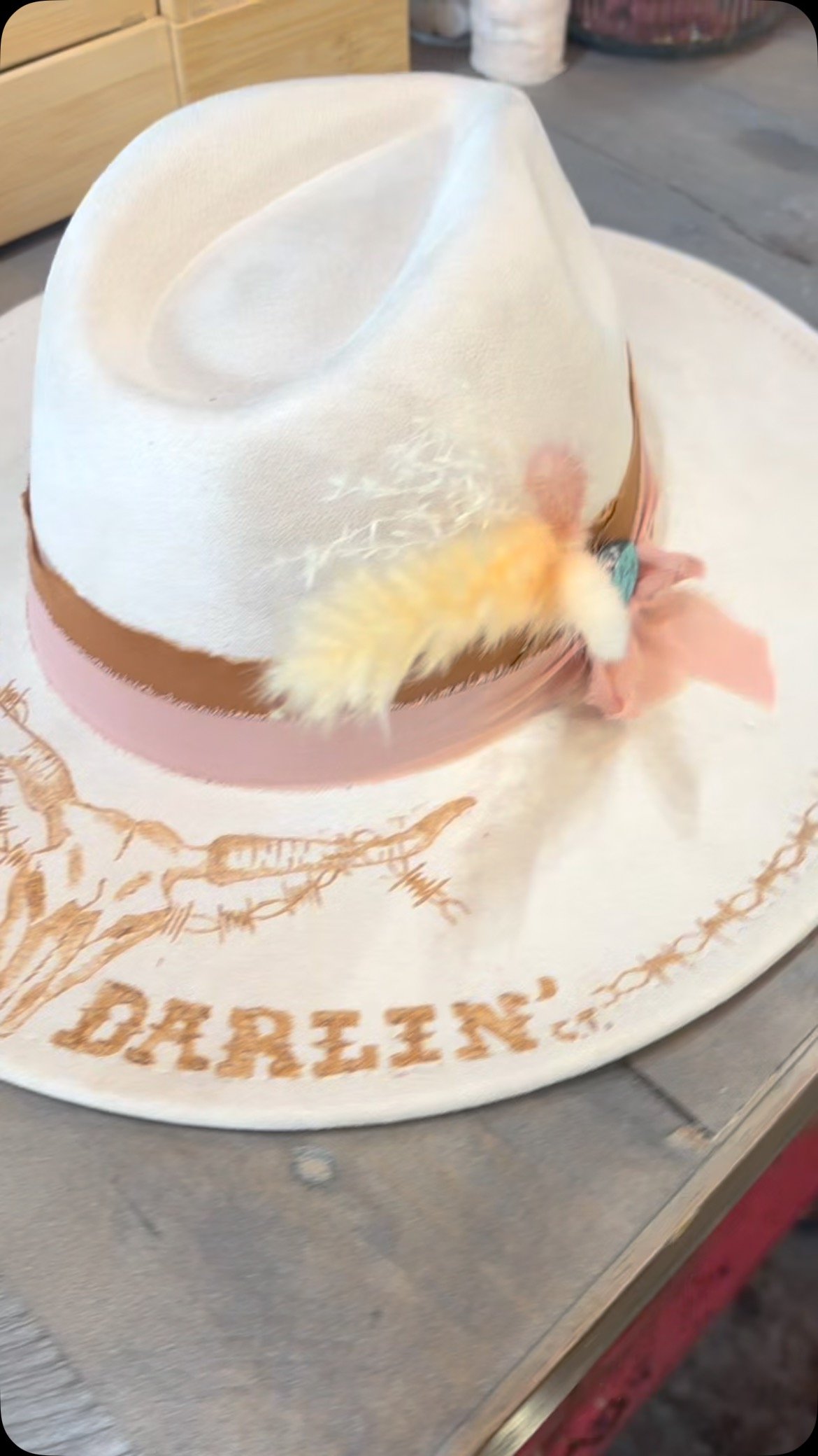 One-of-a-kind, just like you.
Hand-burned, custom-crafted, and full of western soul.
Your dream hat starts here — let’s make some smoke.