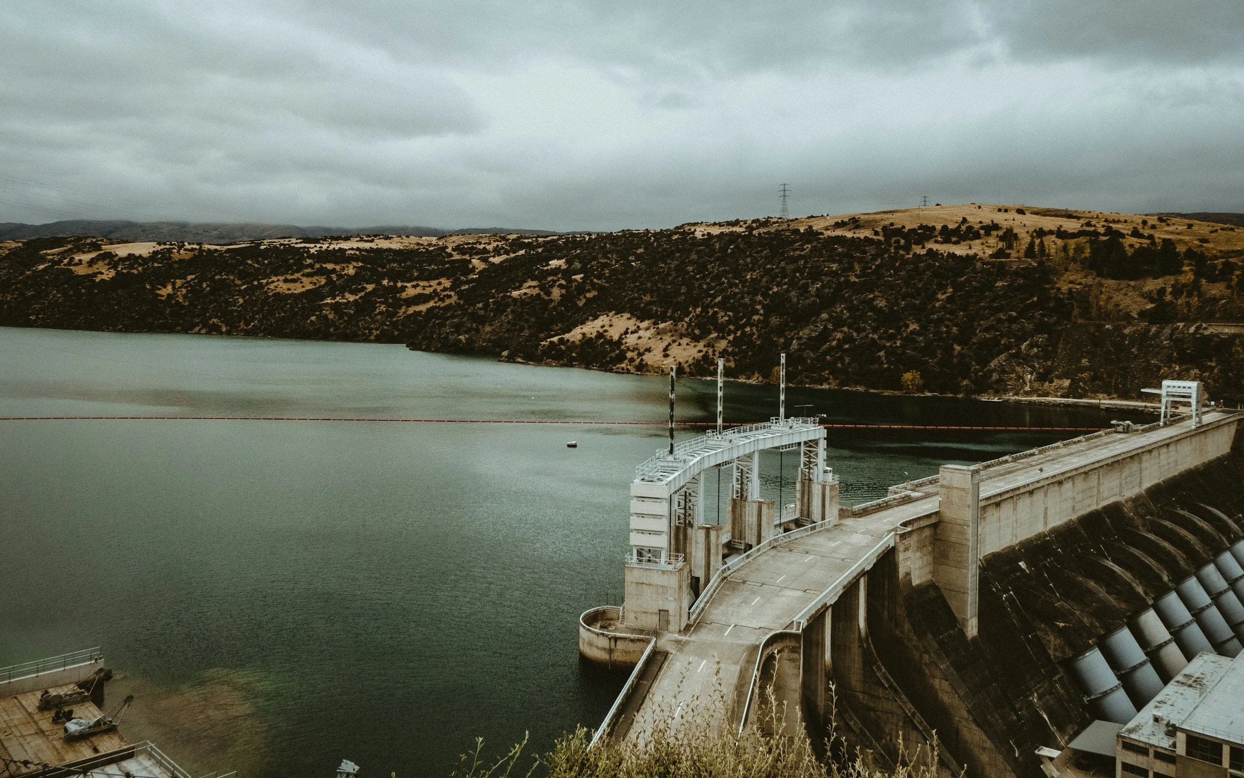 Gestión de Calidad Infraestructura Hídrica. Captación, Almacenamiento, Tratamiento, Distribución, Protección, Abastecimiento de Agua, Mitigación de Riesgos, Desarrollo Sostenible, Salud Pública