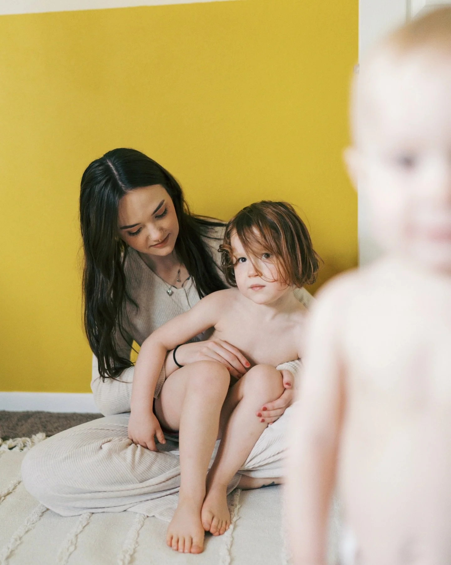 Sweetest in home motherhood session with @alyssaleighphotos ❤️ mix of digital and film.