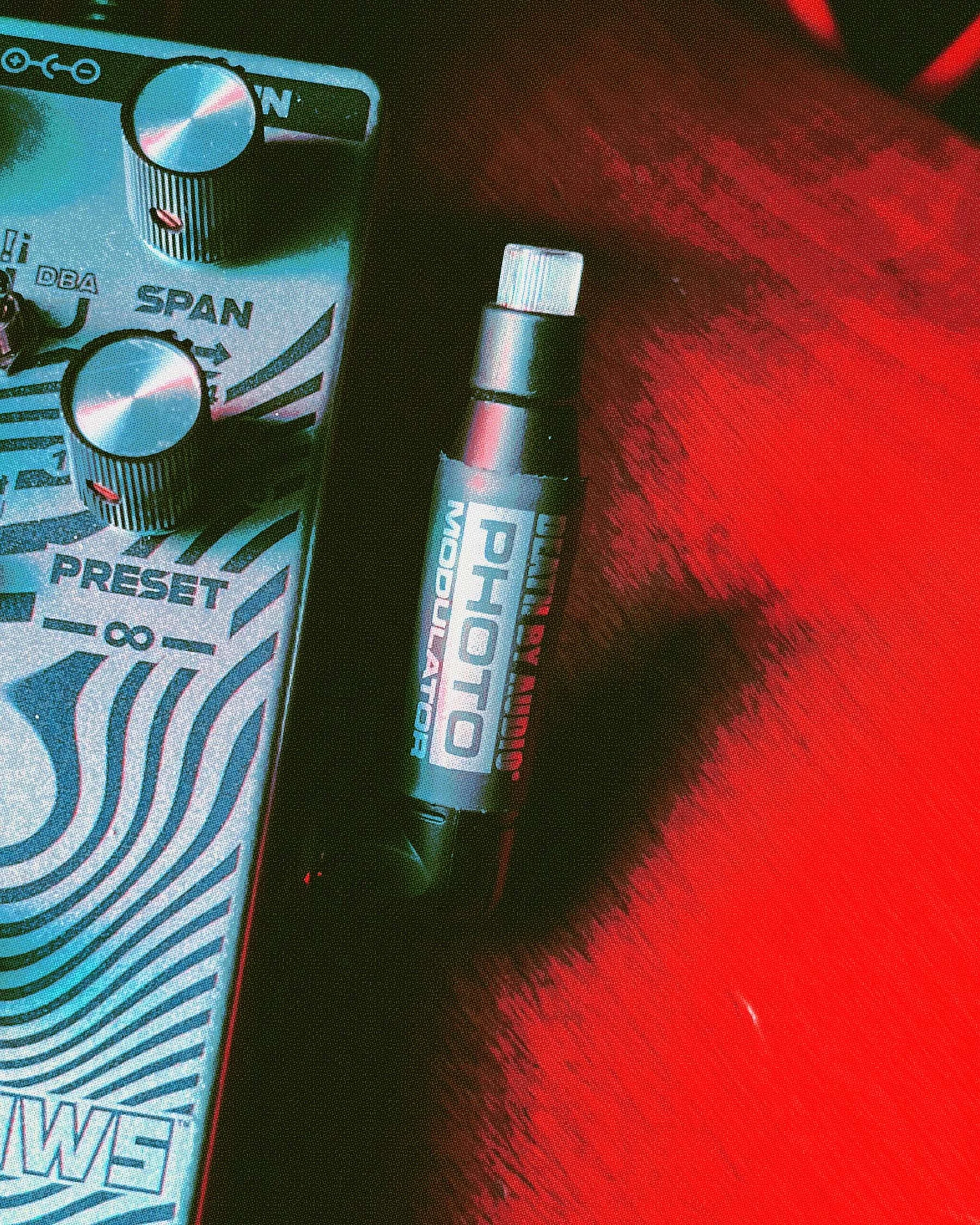 Death-By-Audio-Photo-Modulator-Editorial-05.jpg