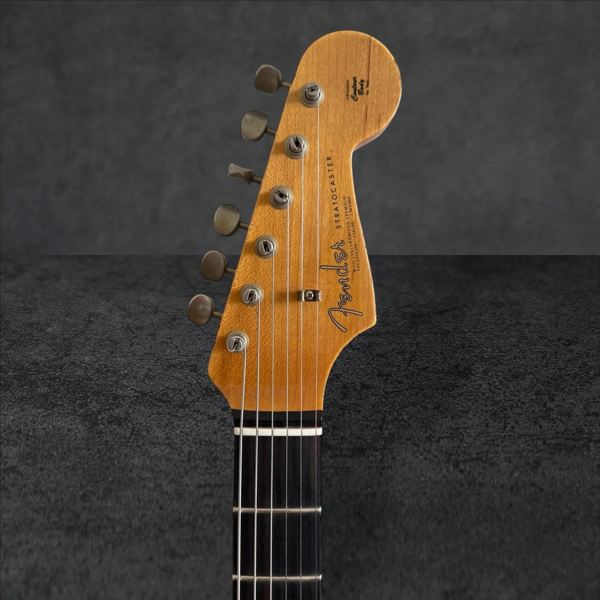 2025 Fender Custom Shop Limited Edition 1964 L-Series Stratocaster Heavy Relic Aged Daphne Blue
