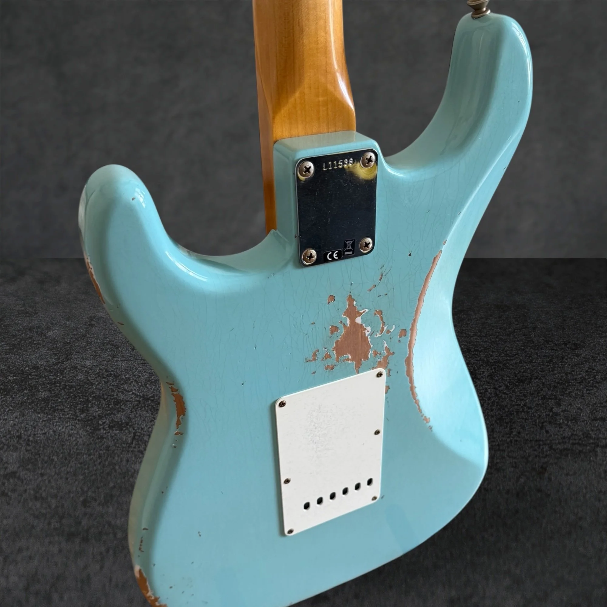 2025 Fender Custom Shop Limited Edition 1964 L-Series Stratocaster Heavy Relic Aged Daphne Blue