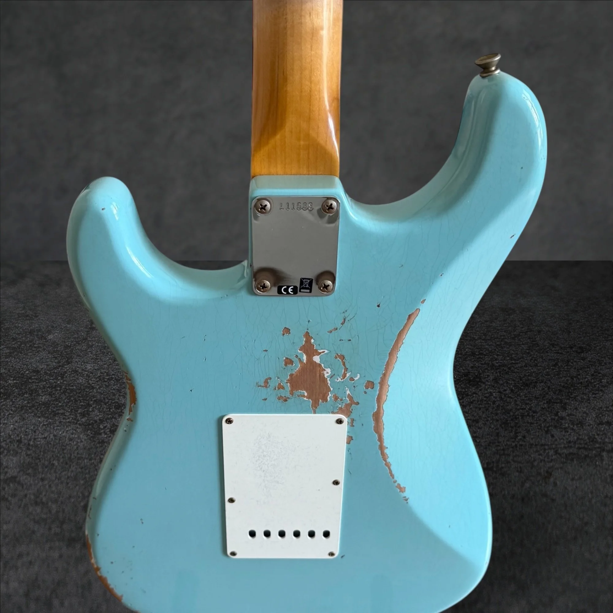2025 Fender Custom Shop Limited Edition 1964 L-Series Stratocaster Heavy Relic Aged Daphne Blue