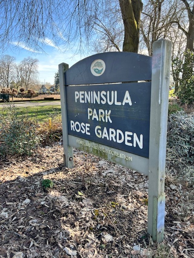 Peninsula Park Community Center Food Market: Volunteer w/Urban Gleaners