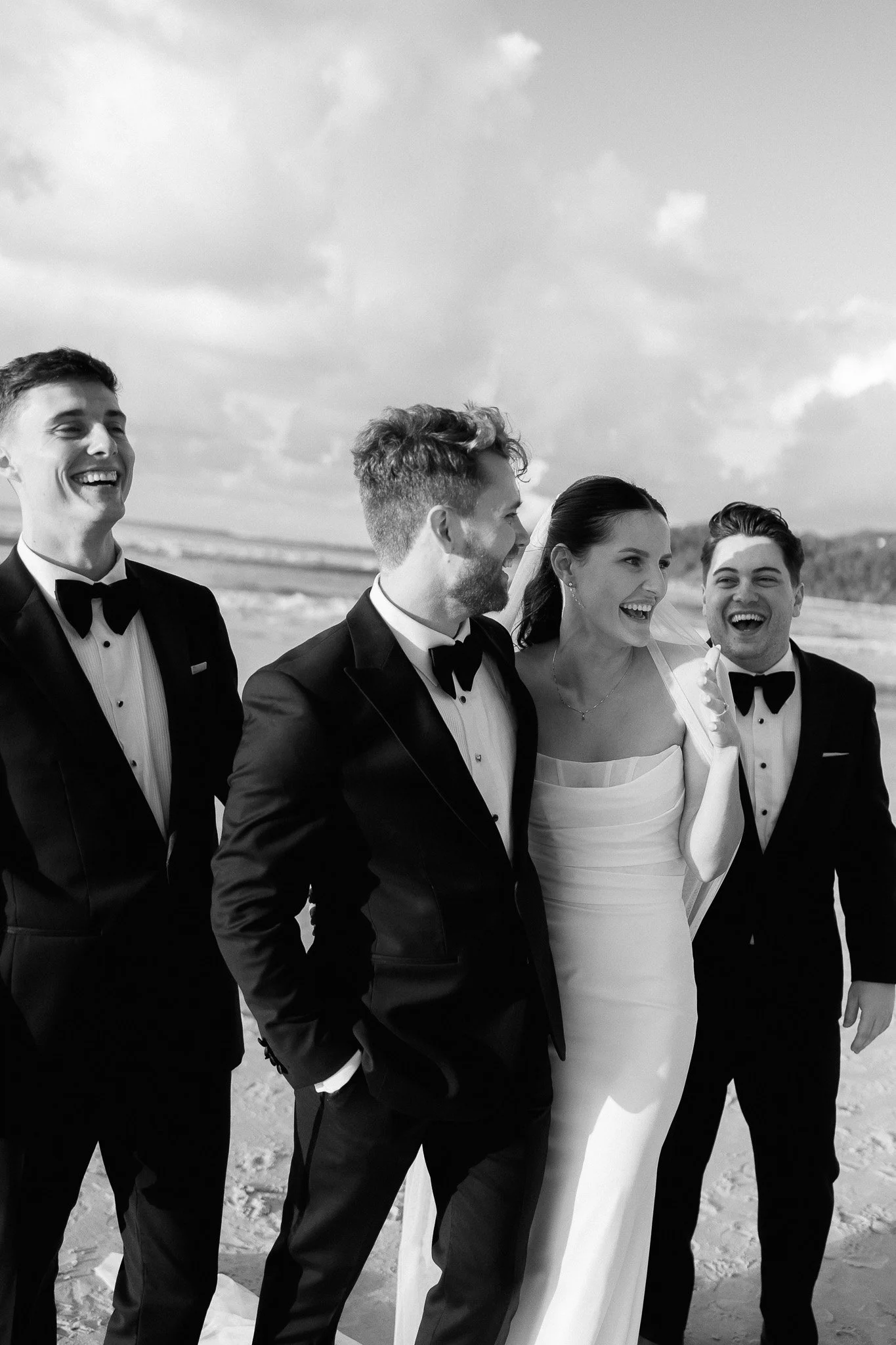 beach restaurant byron bay wedding photos