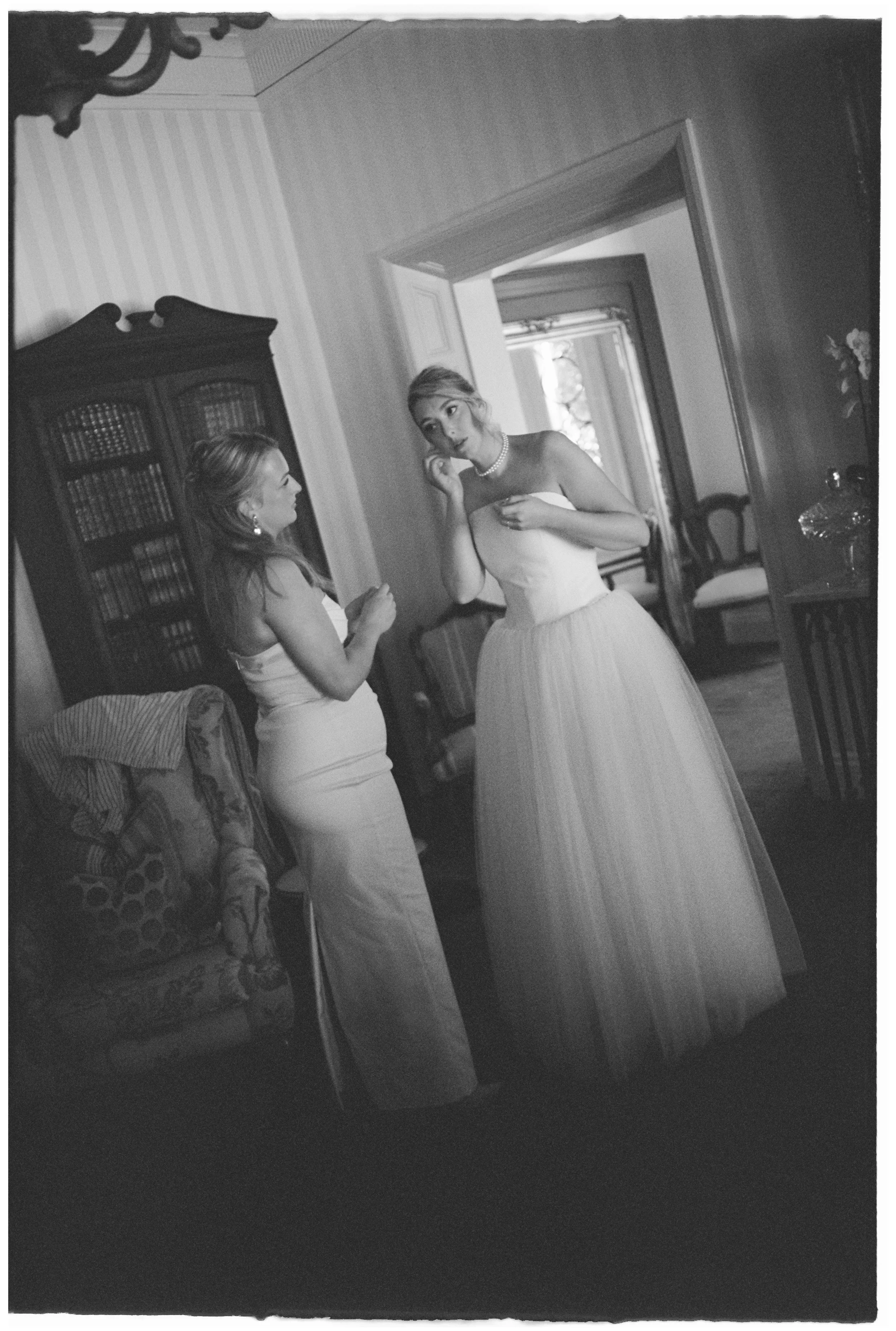 GeorginaJohn_35mmFilm_0170-Copy1.jpg
