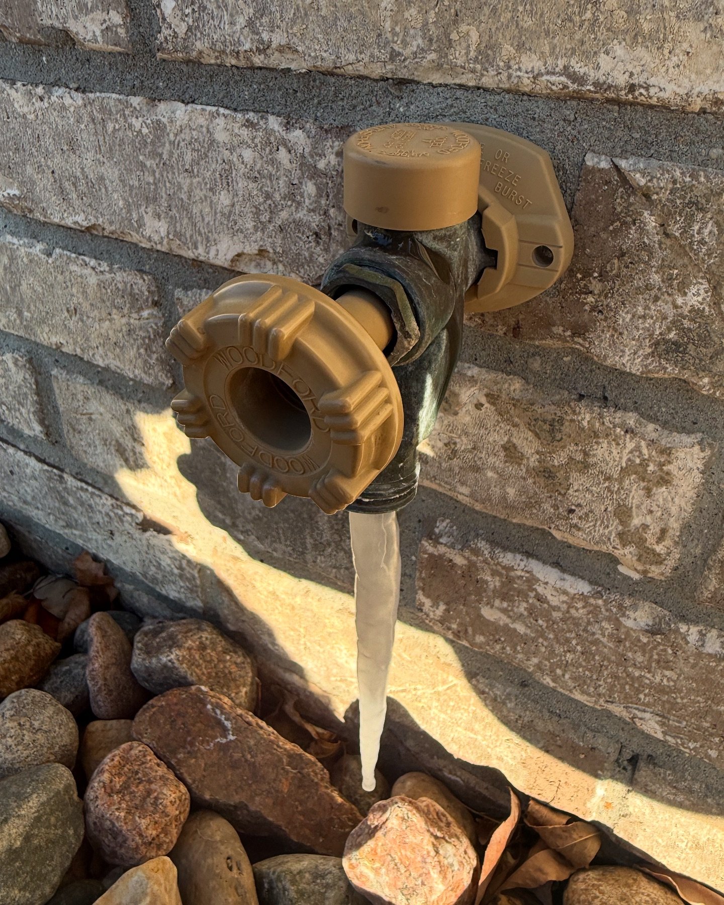 Remove those hoses! 🥶 #plumbingservices #doityourself