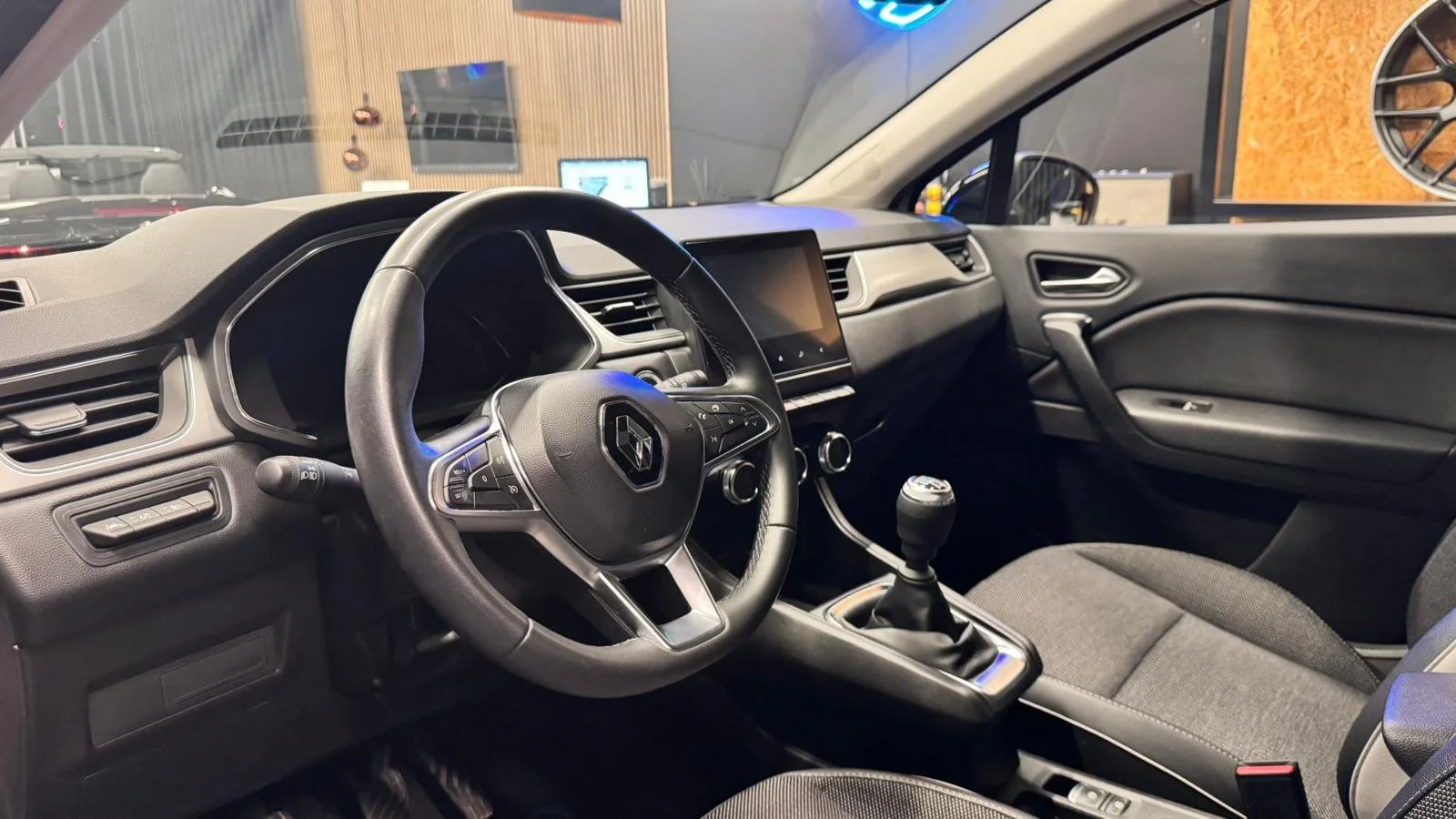 WhatsApp Image 2026-02-10 at 16.39.39 (4).jpeg